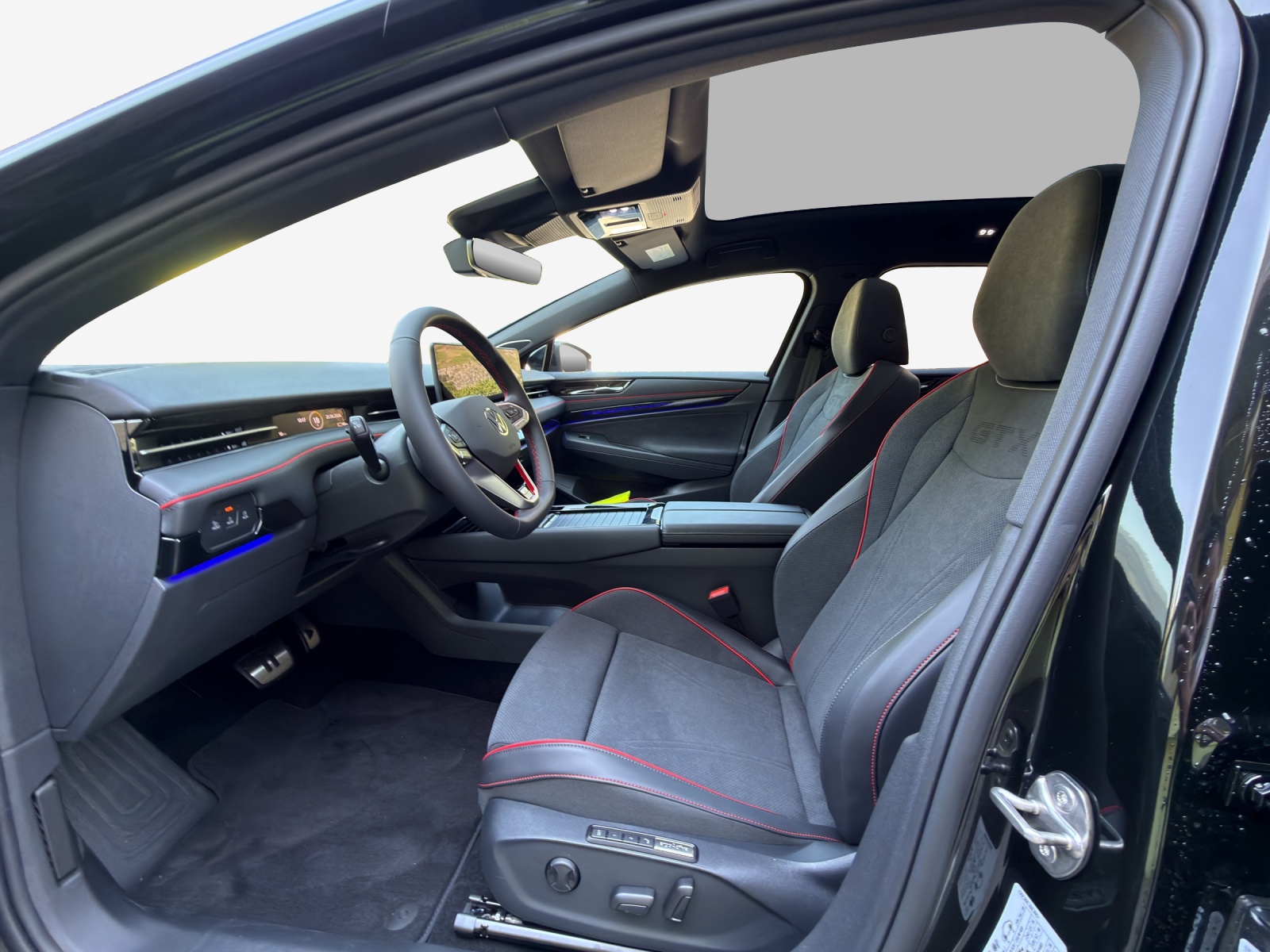 VW ID.7 Tourer GTX 86 kWh GTX 4 Motion-image-7