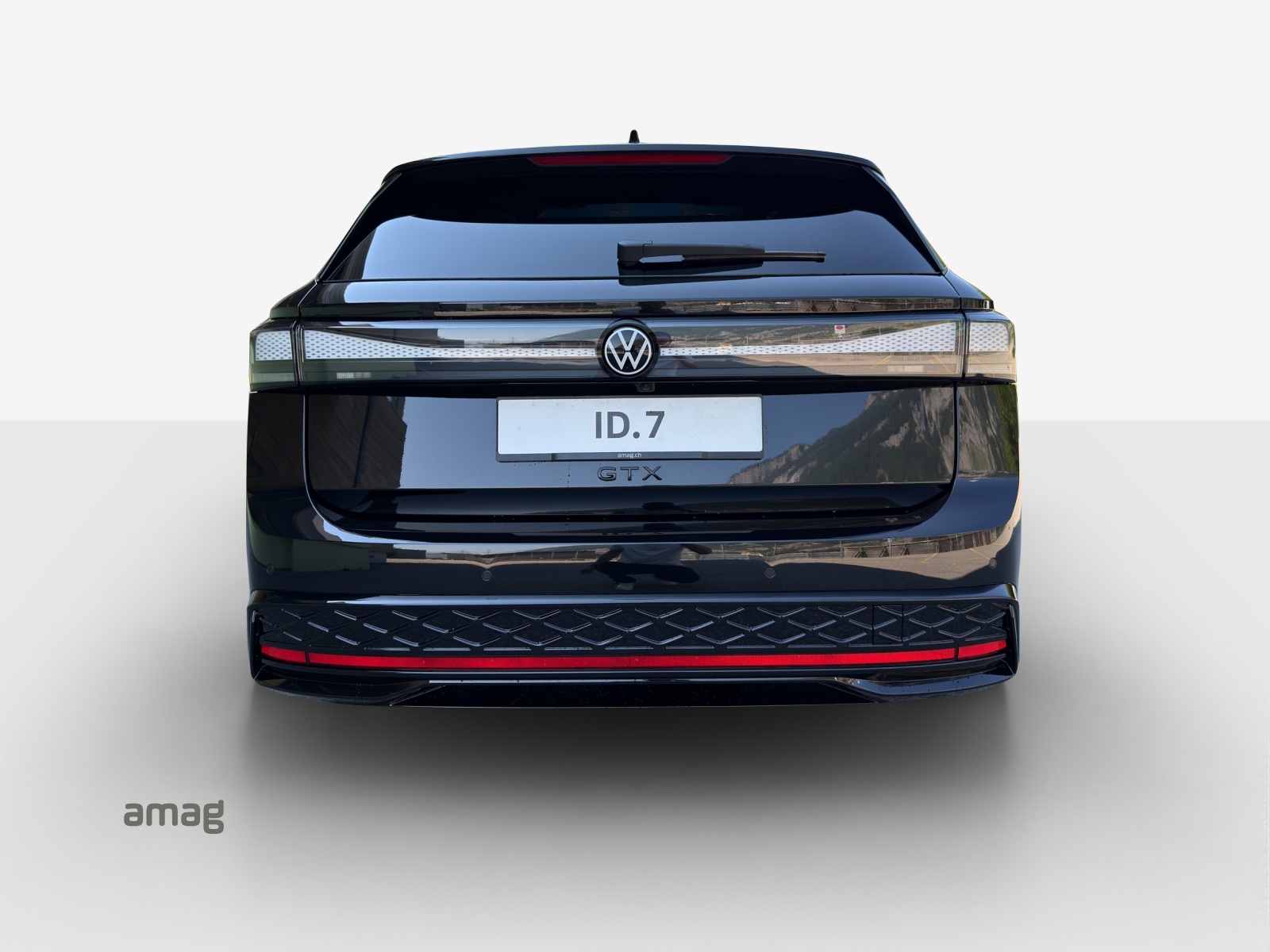 VW ID.7 Tourer GTX 86 kWh GTX 4 Motion-image-3