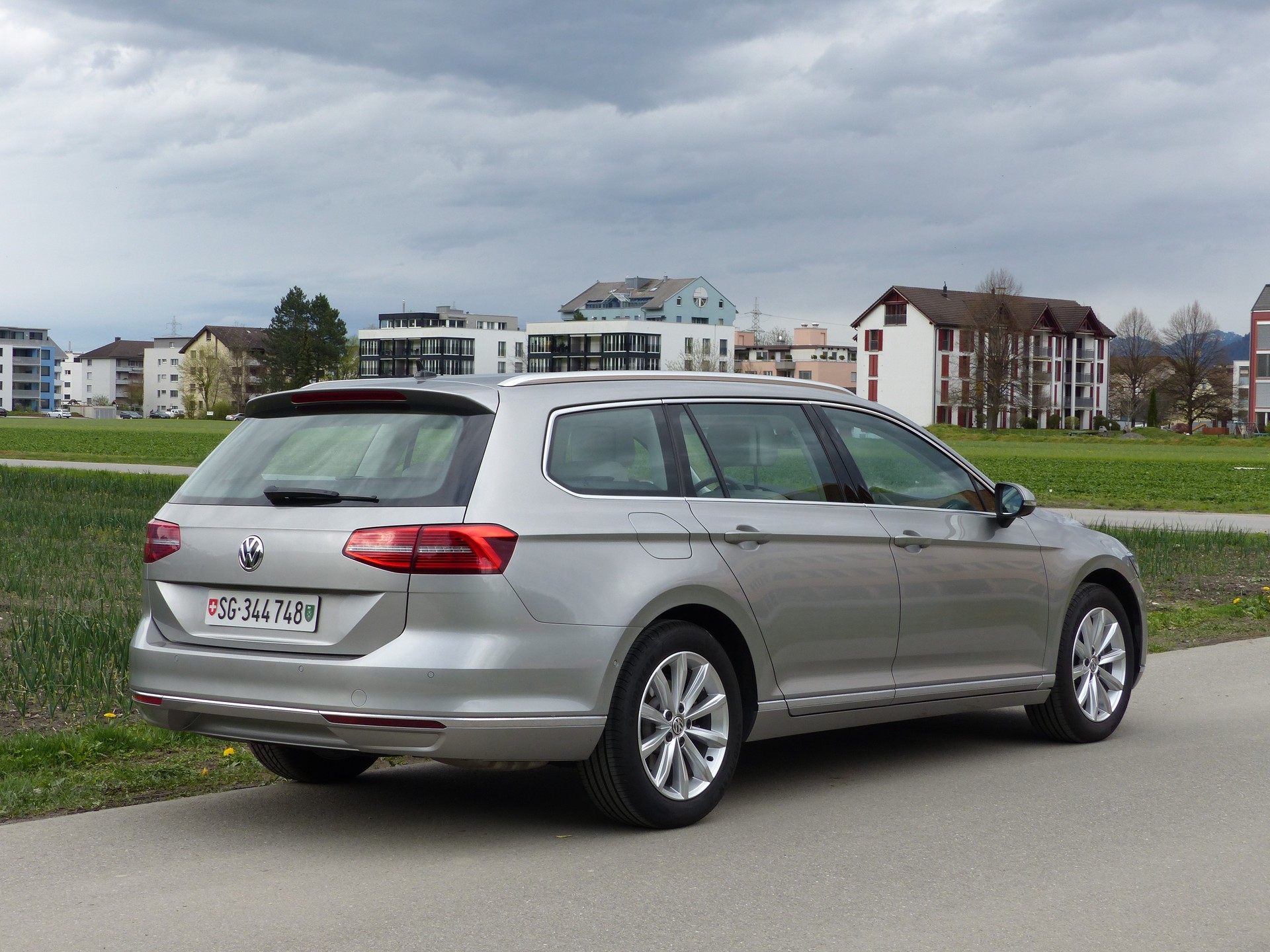 VW 1.4 TSI ACT Highline DSG-image-1