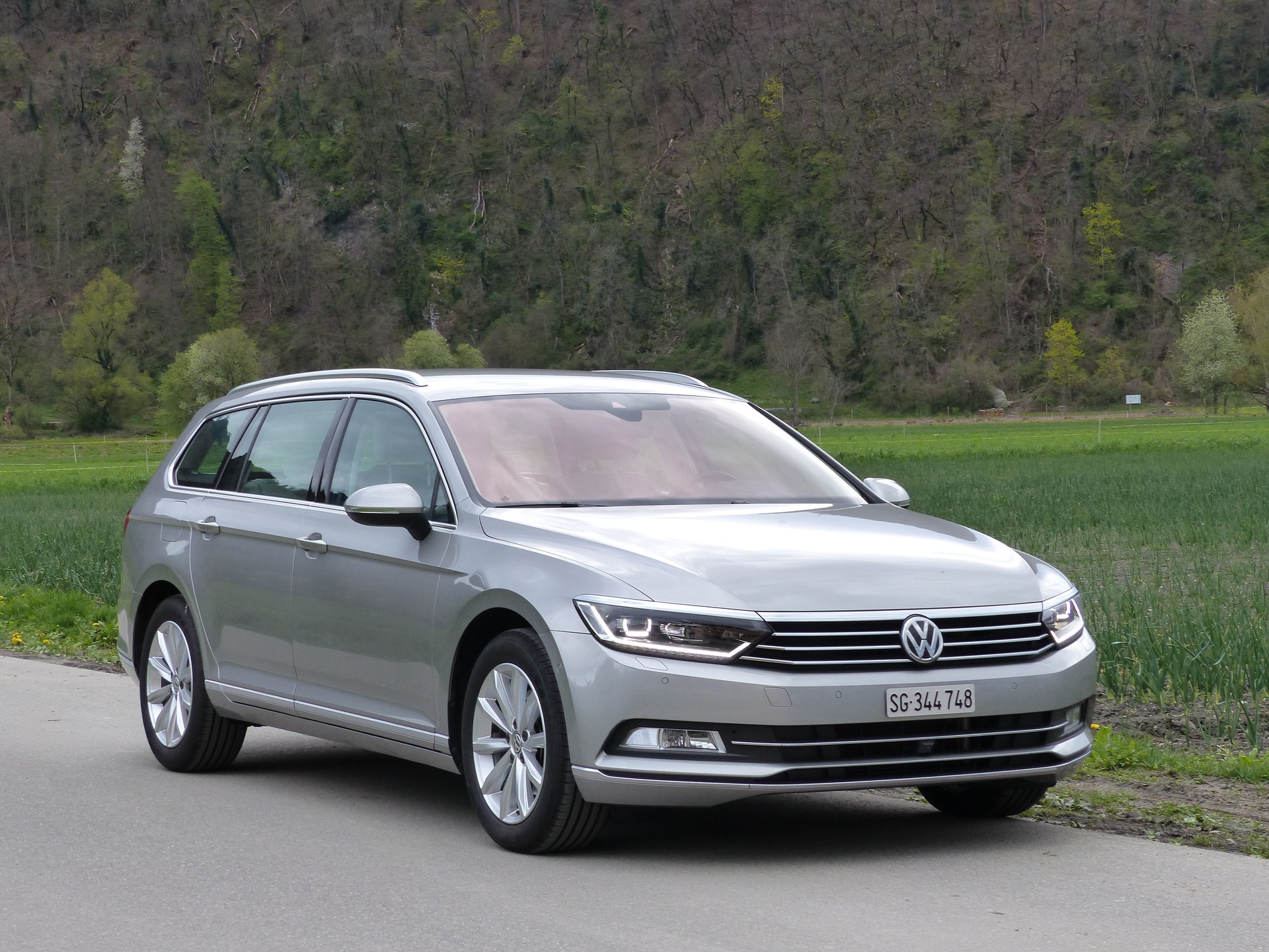 VW 1.4 TSI ACT Highline DSG-image-0