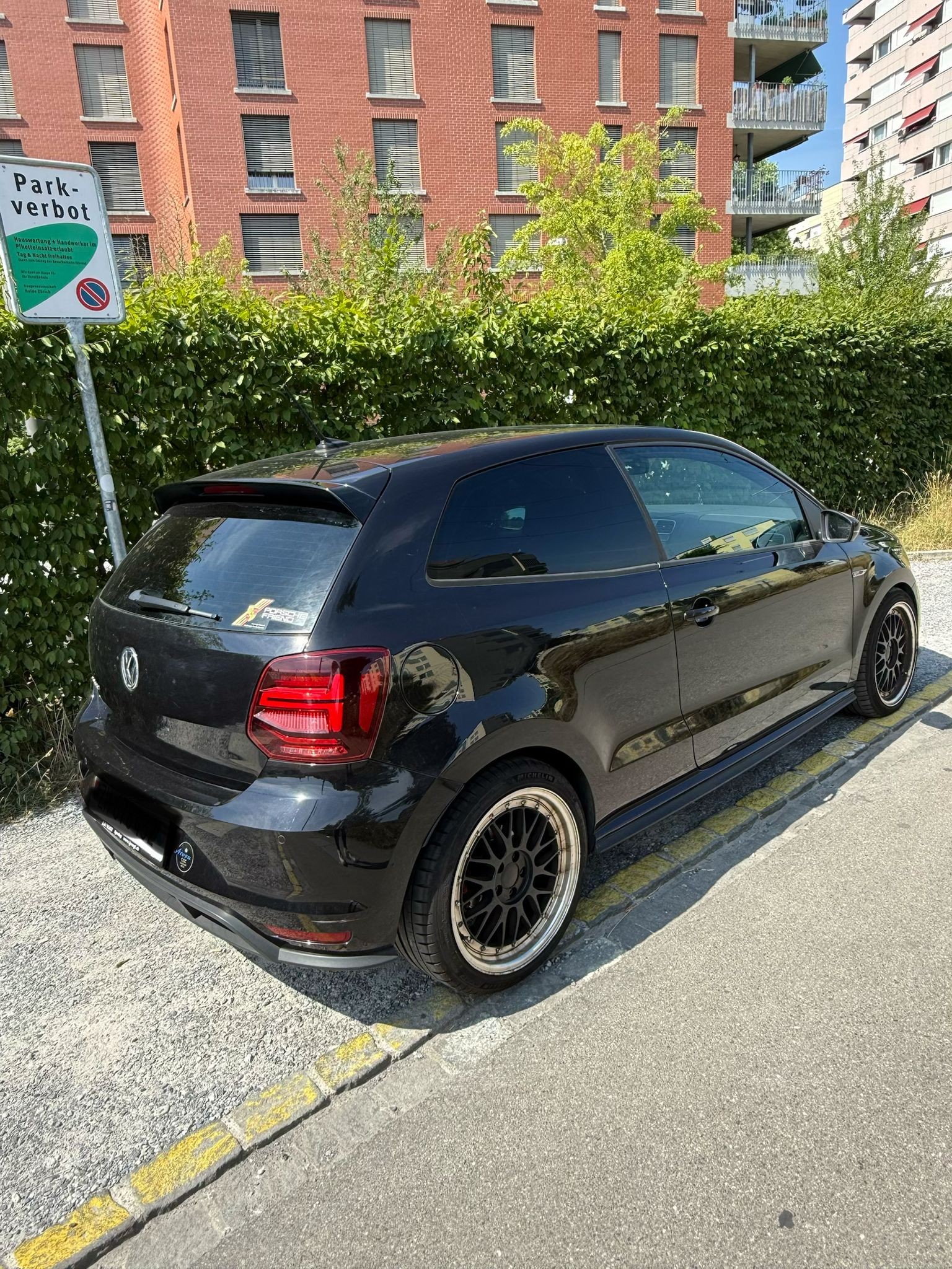 VW 1.8 TSI GTI DSG mit Sportfahrwerk und Panorama-image-2