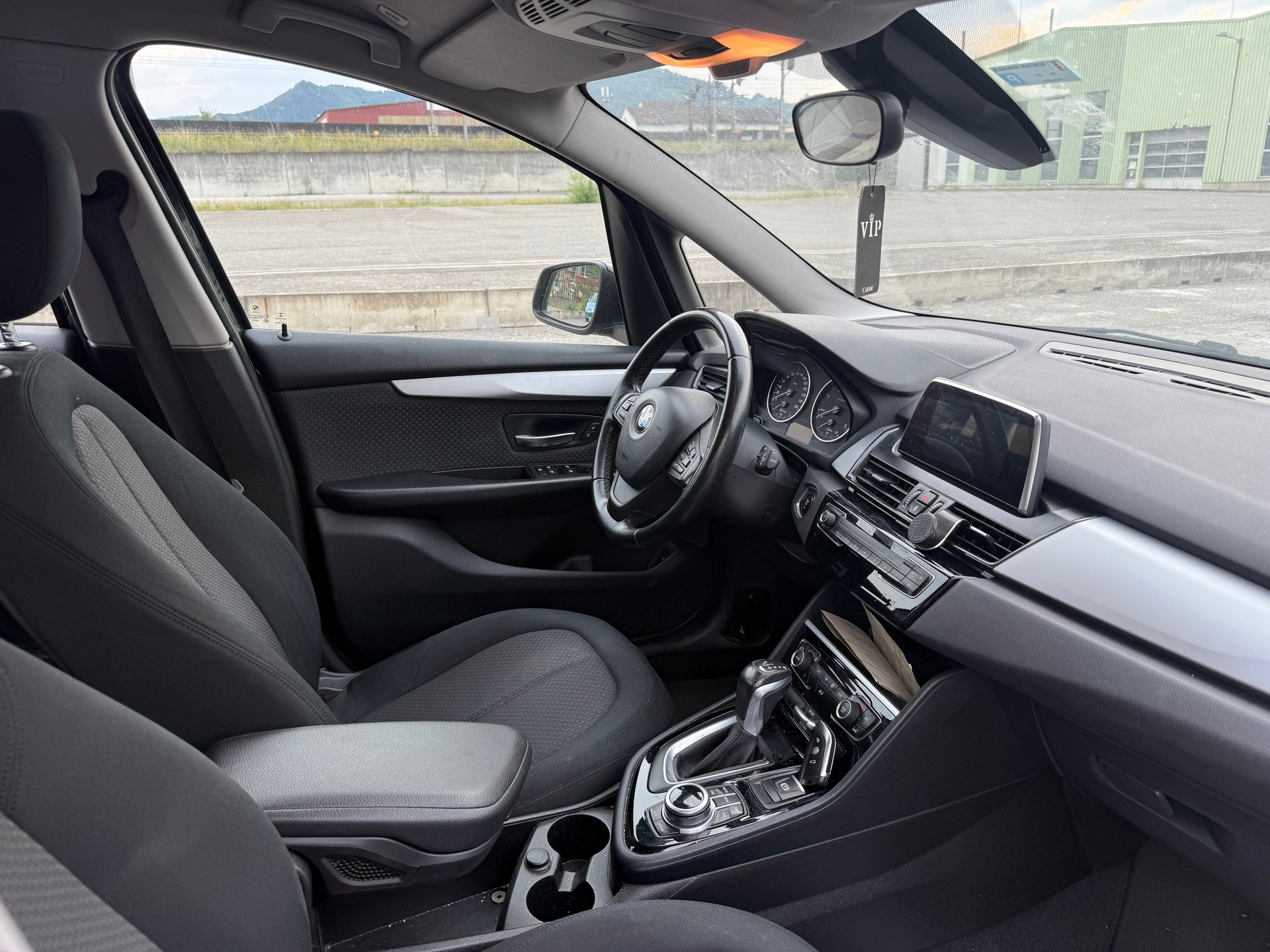 BMW 218d Gran Tourer M Sport-image-5