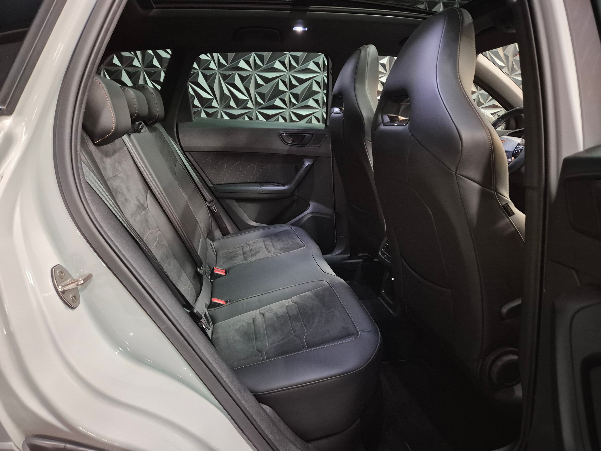 CUPRA Ateca 2.0TSI 4Drive DSG, FACELIFT-MODELL-image-30