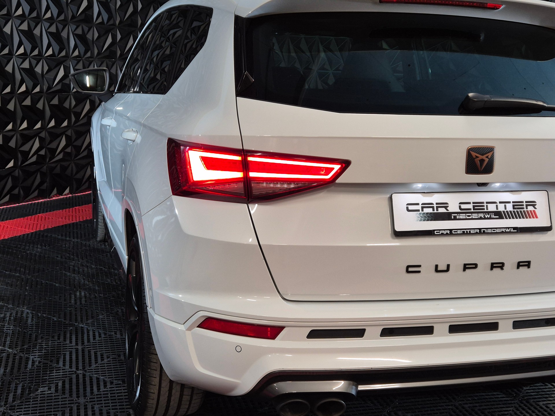 CUPRA Ateca 2.0TSI 4Drive DSG, FACELIFT-MODELL-image-8
