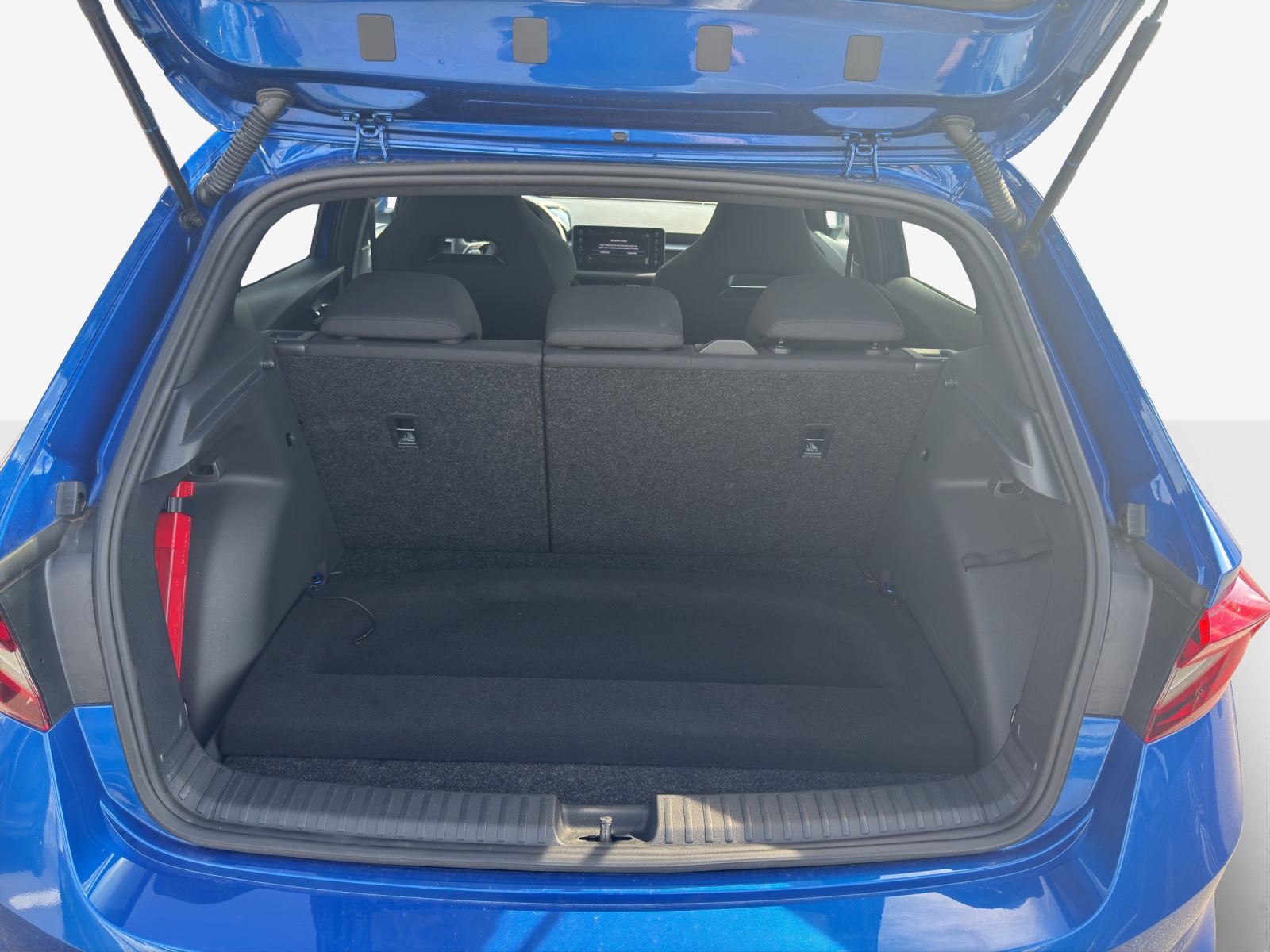 SKODA Fabia 1.0 TSI Selection DSG-image-12