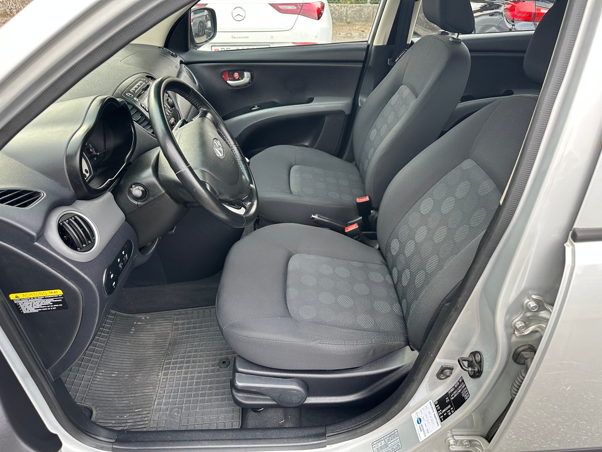 HYUNDAI i10 1.2 Style-image-7