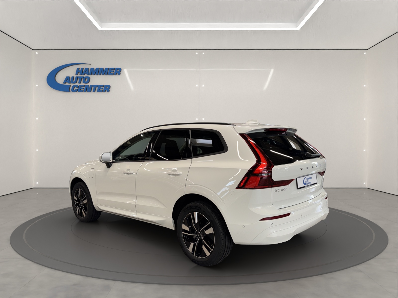 VOLVO XC60 2.0 T6 TE Core eAWD-image-2