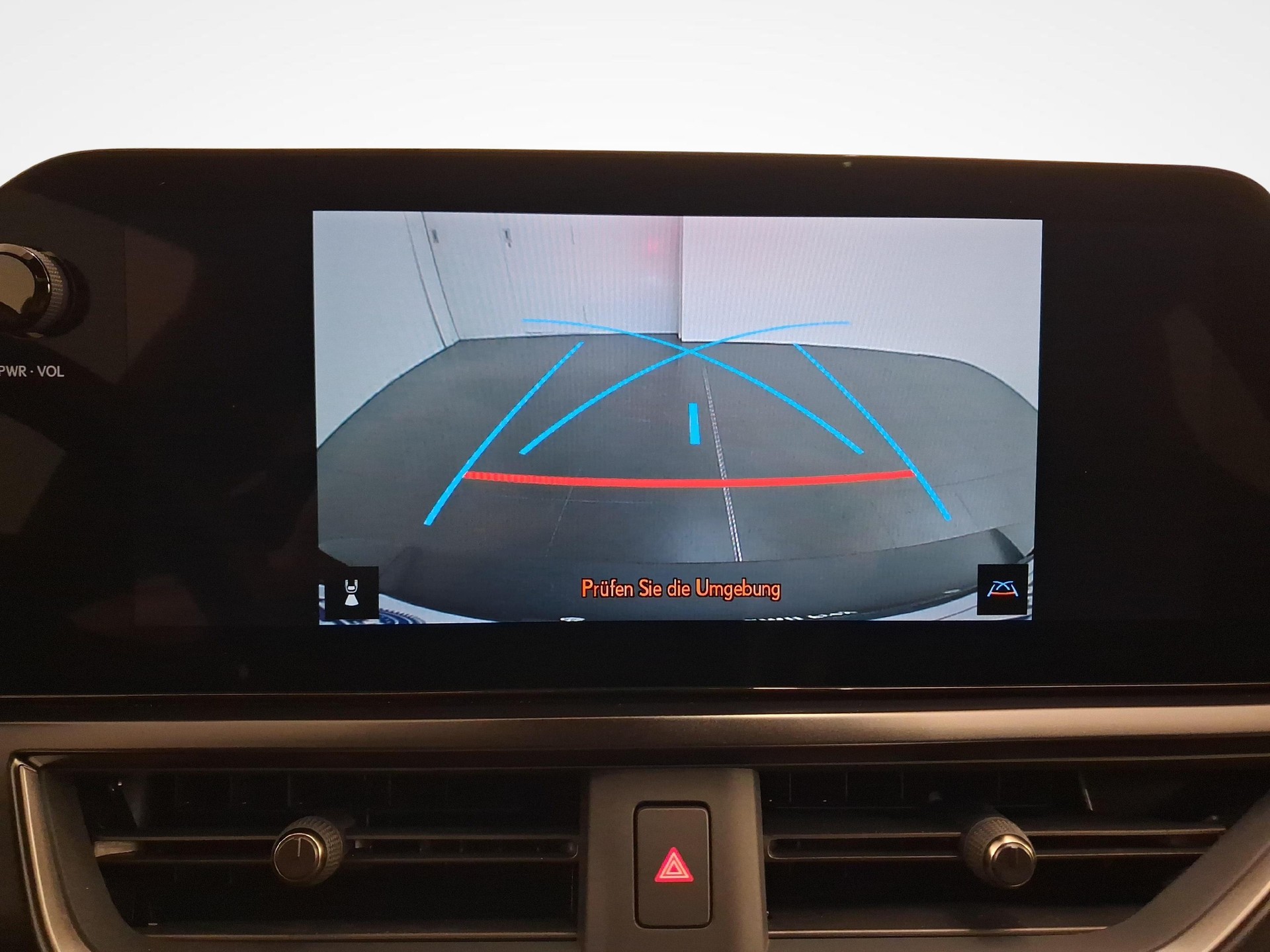 LEXUS UX 250h F-Line-image-13
