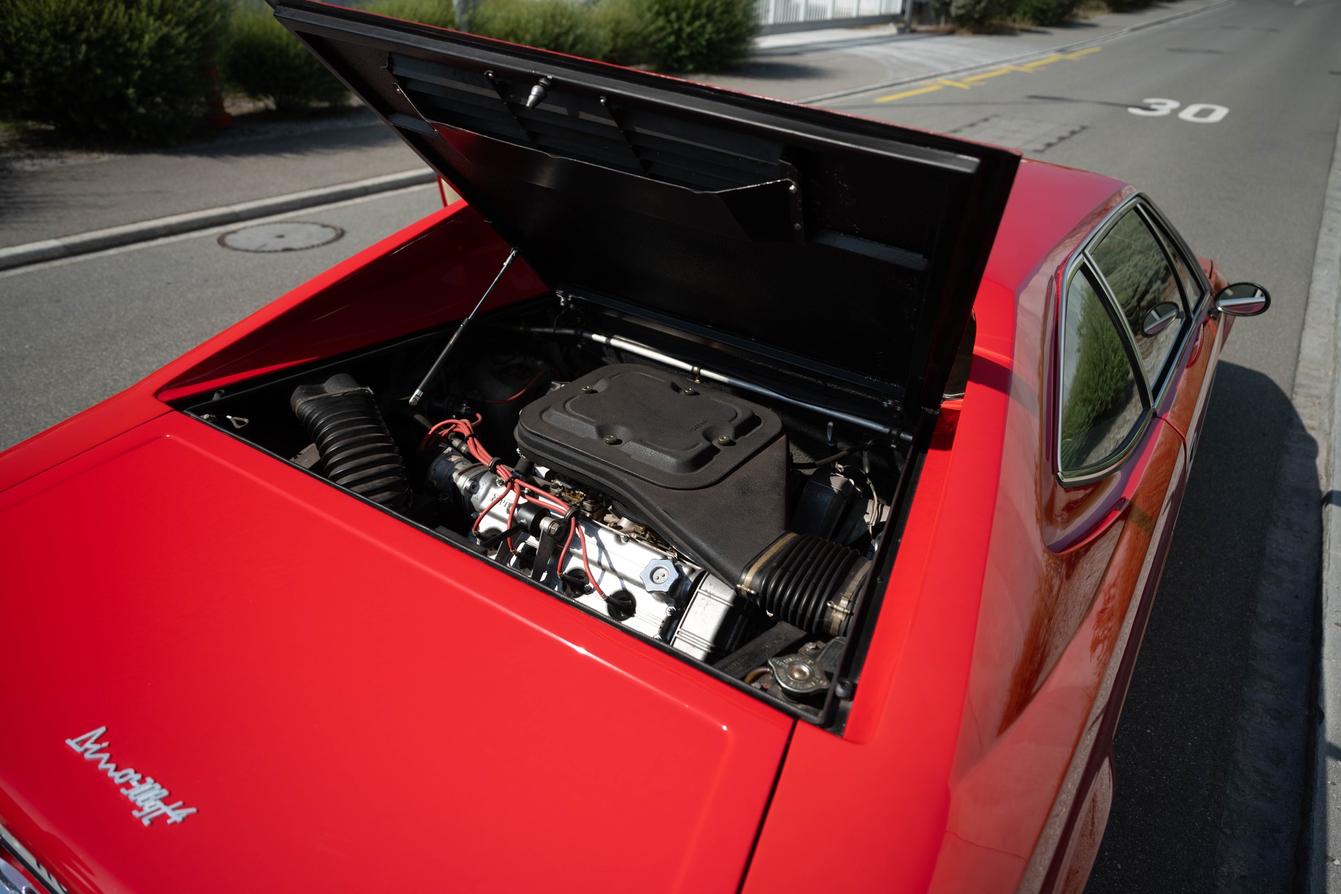 FERRARI 308 GT4-image-9