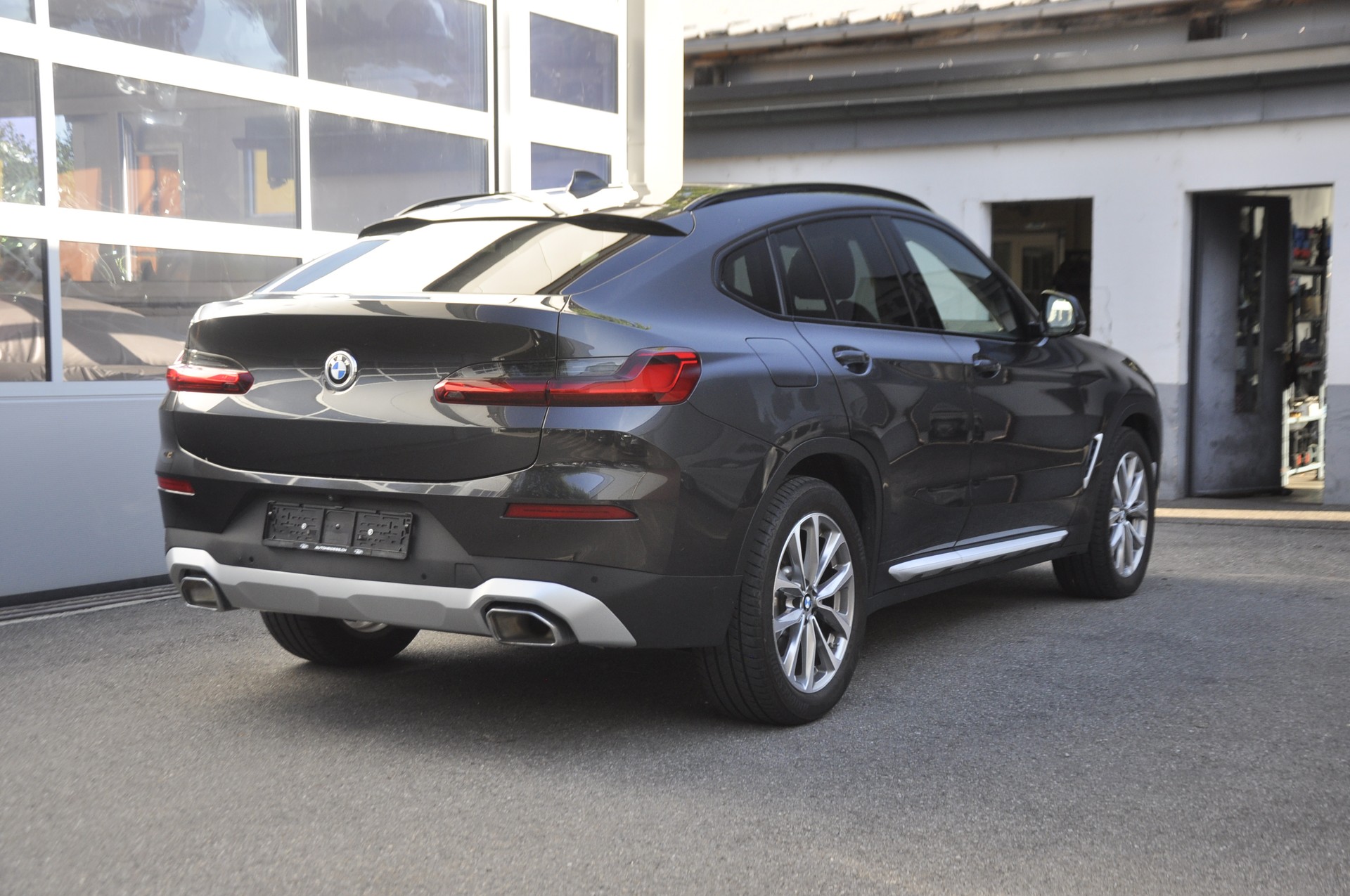 BMW X4 xDrive 48V 20d Steptronic I Panoramadach-image-2