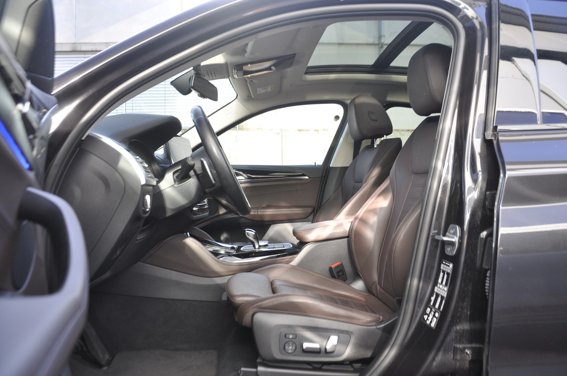 BMW X4 xDrive 48V 20d Steptronic I Panoramadach-image-4