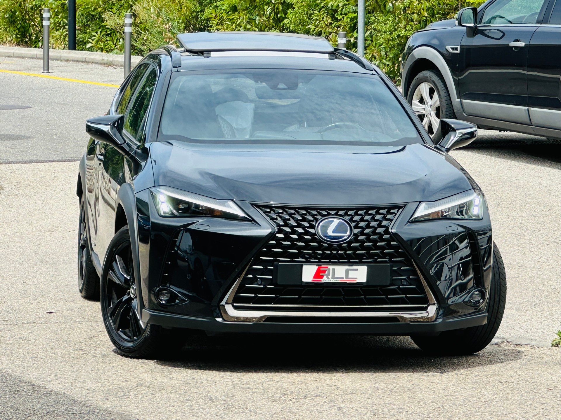 LEXUS UX 250h Excellence AWD Automatic-image-7
