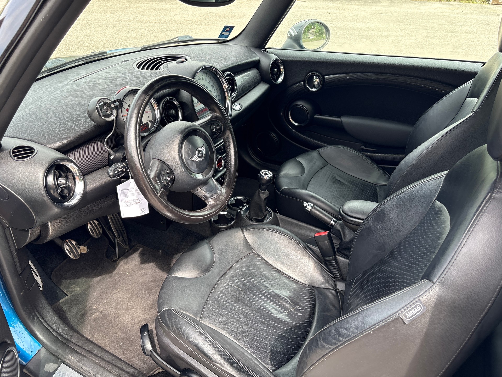 MINI Cooper S-image-8