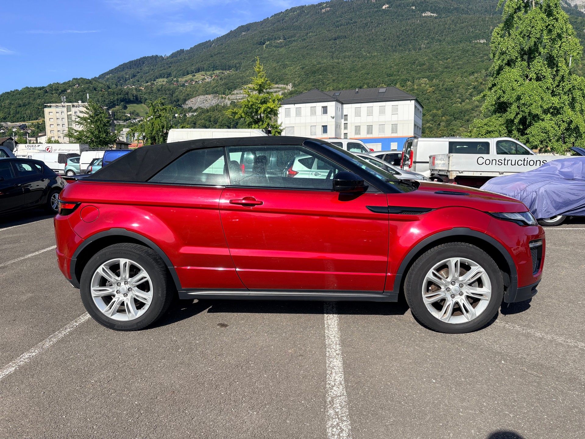 LAND ROVER Range Rover Evoque 2.0 TD4 SE Dynamic AT9-image-2