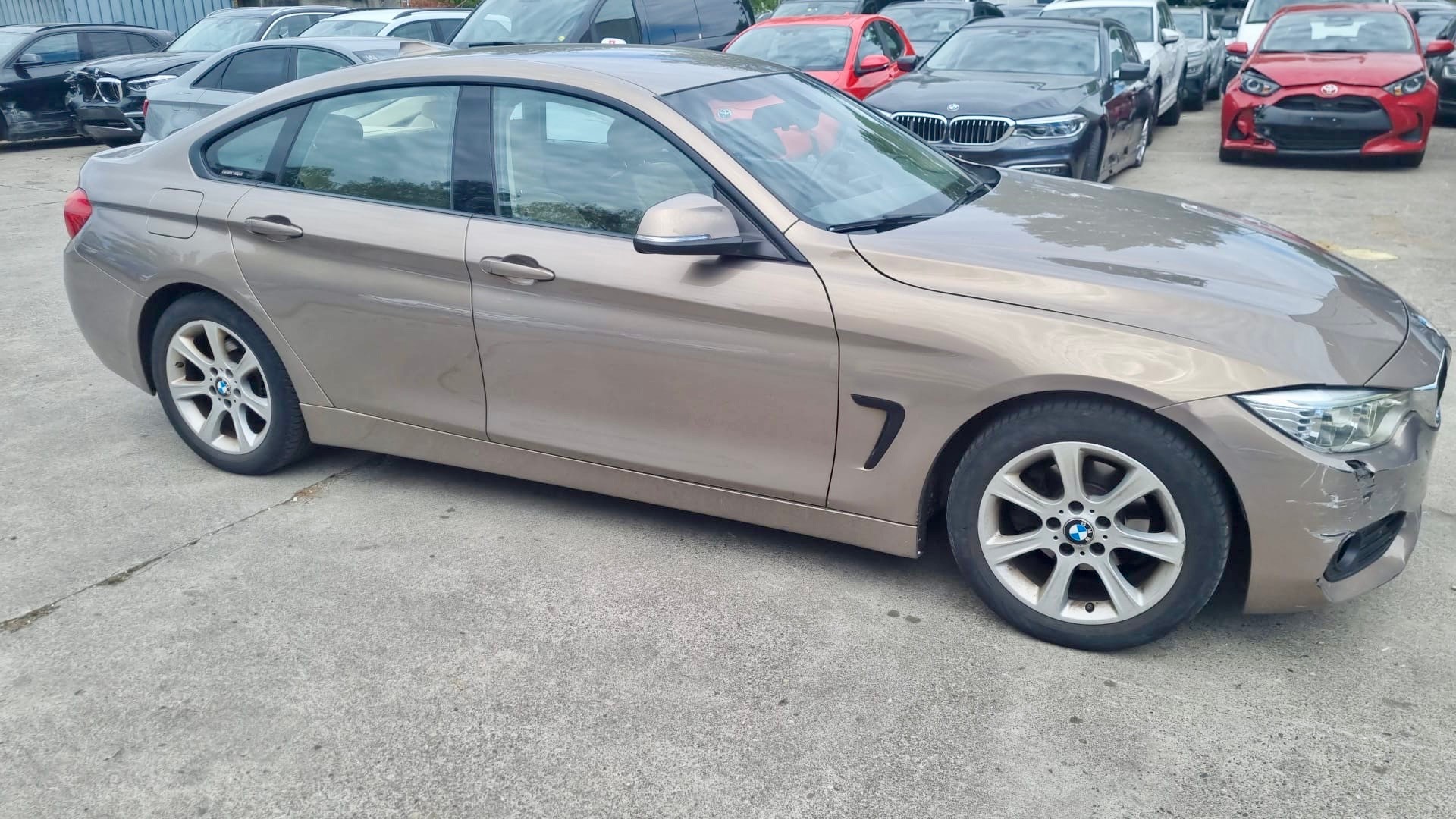 BMW 420i Gran Coupé Steptronic-image-2