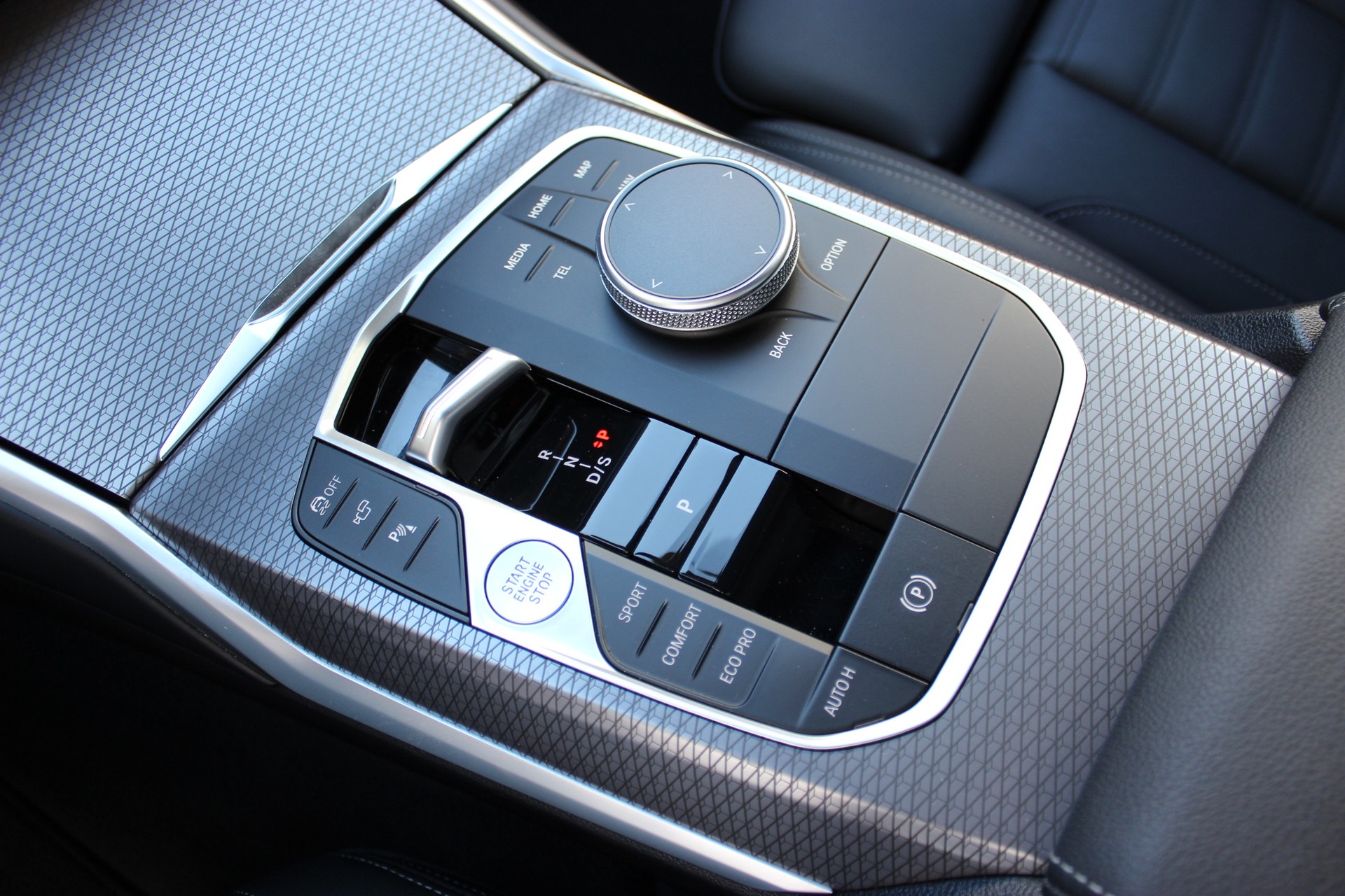 BMW 320d xDrive 48V Touring M Sport Pro-image-13