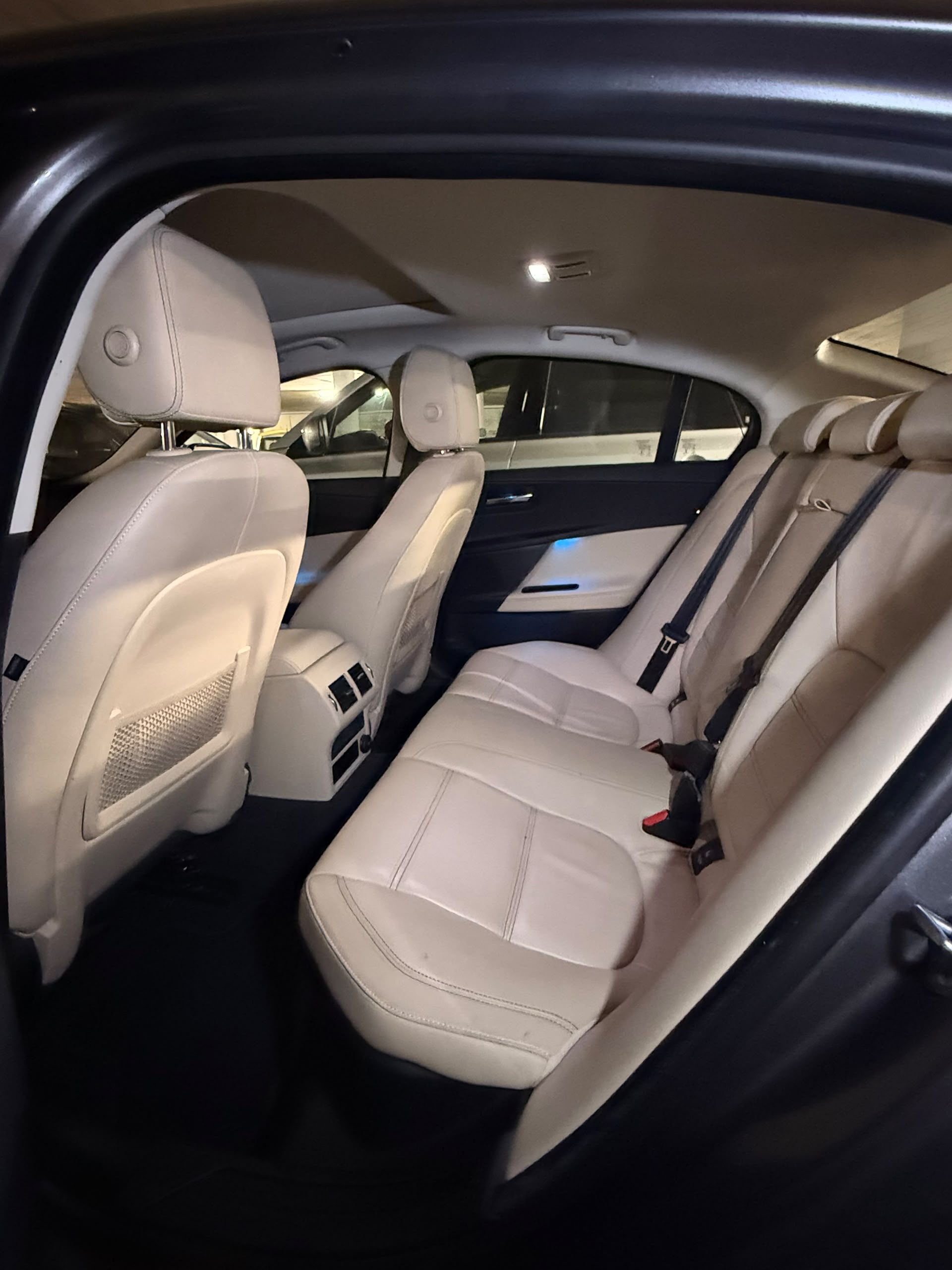 JAGUAR 2.0 T 200 Prestige-image-6