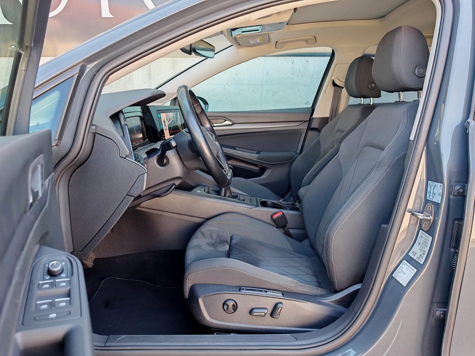 VW Golf 1.5 TSI Style-image-6