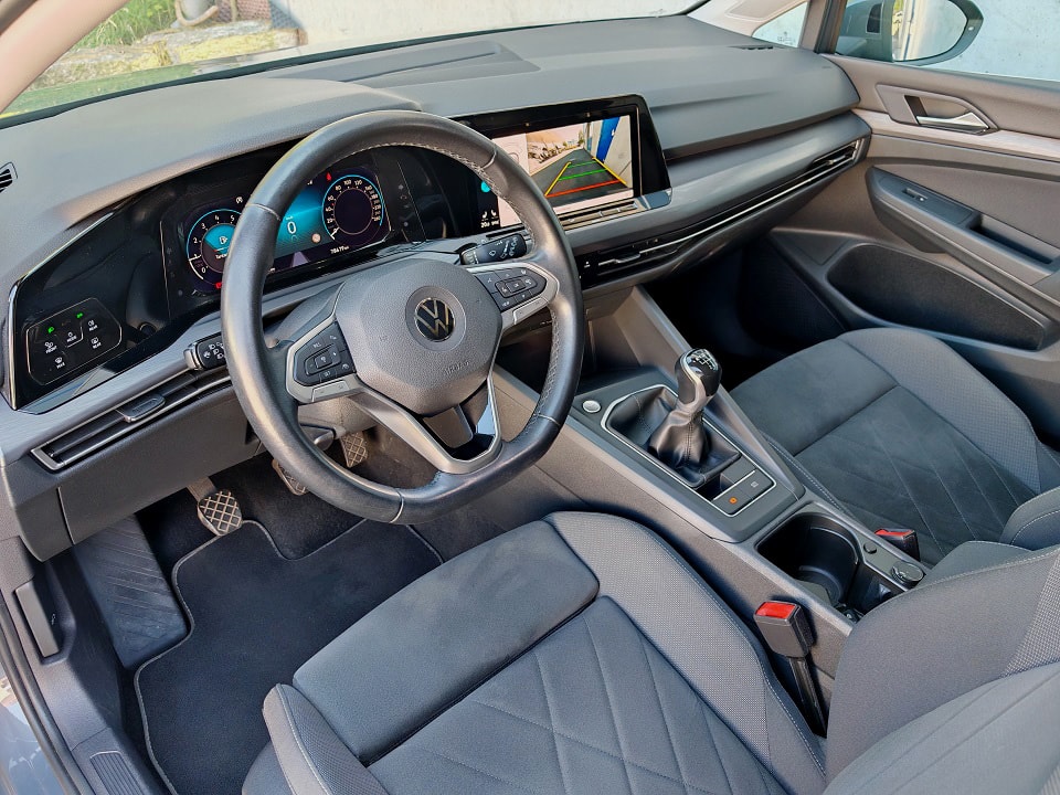 VW Golf 1.5 TSI Style-image-10
