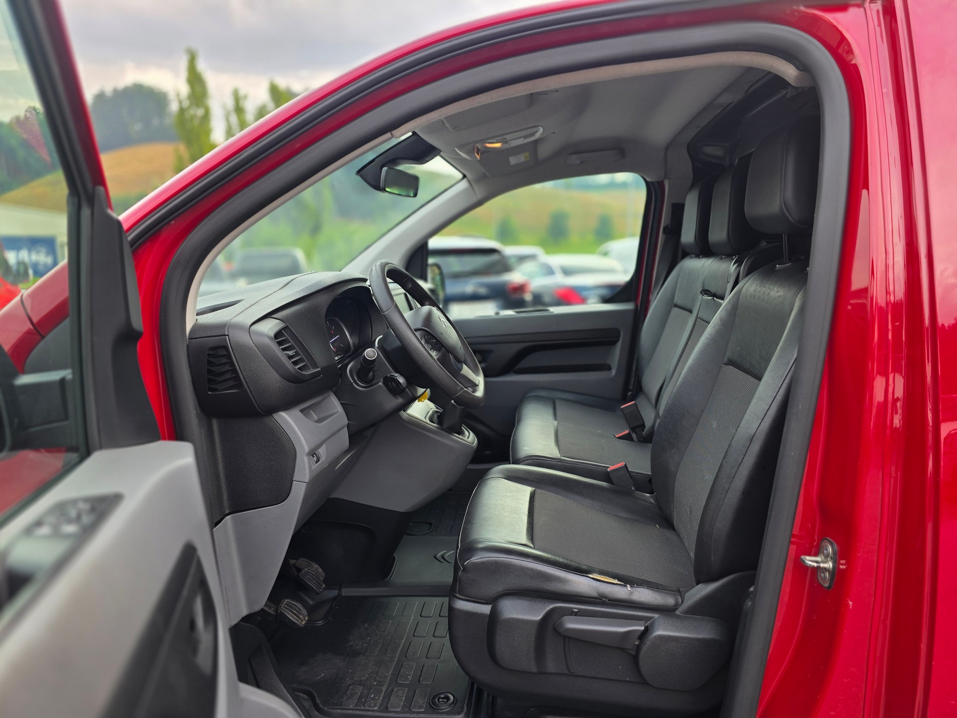 CITROEN Jumpy 2.0 BlueHDi 120 M Komfort-image-9