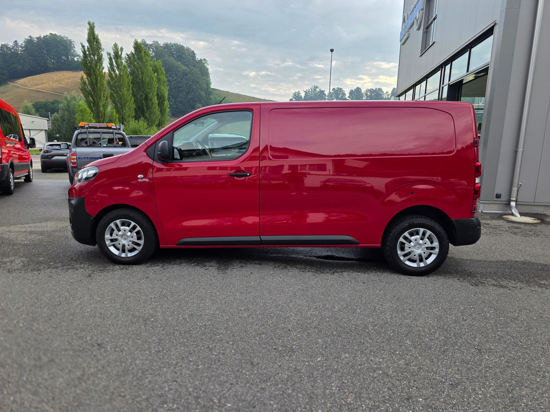 CITROEN Jumpy 2.0 BlueHDi 120 M Komfort-image-1