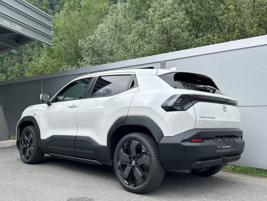 TOYOTA Urban Cr.61kWh Prem. AWD-image-3