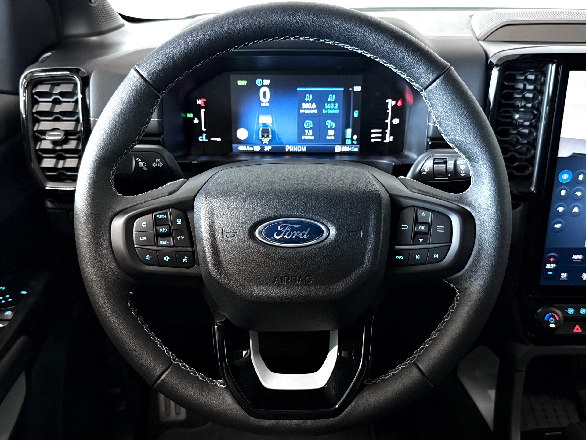 FORD RANGER STORMTRAK SONDERMODELL | DOPPELKABINE | ALLRAD | 10-GANG AUTOMATIK | PLUGIN-HYBRID-image-20
