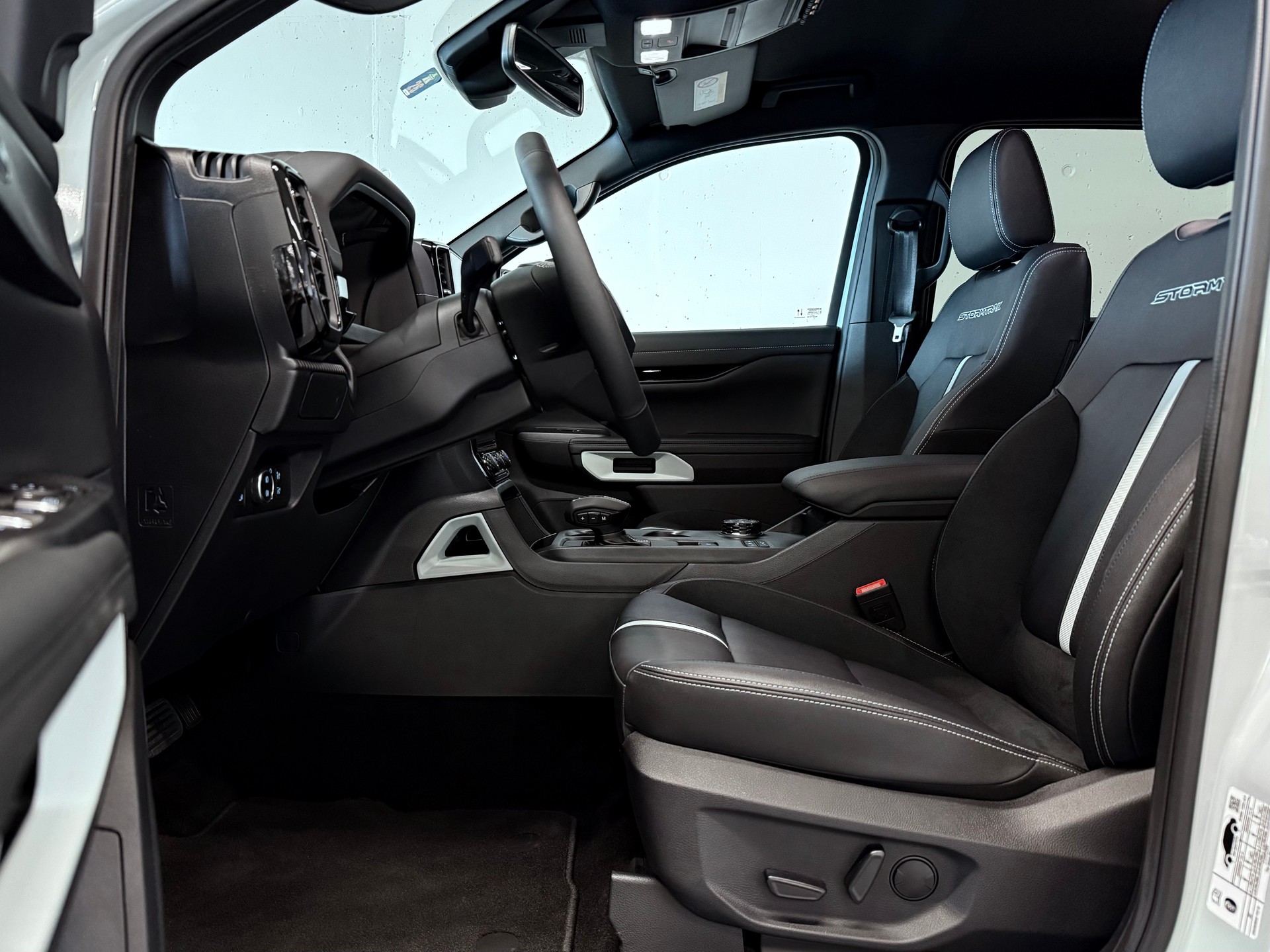 FORD RANGER STORMTRAK SONDERMODELL | DOPPELKABINE | ALLRAD | 10-GANG AUTOMATIK | PLUGIN-HYBRID-image-11