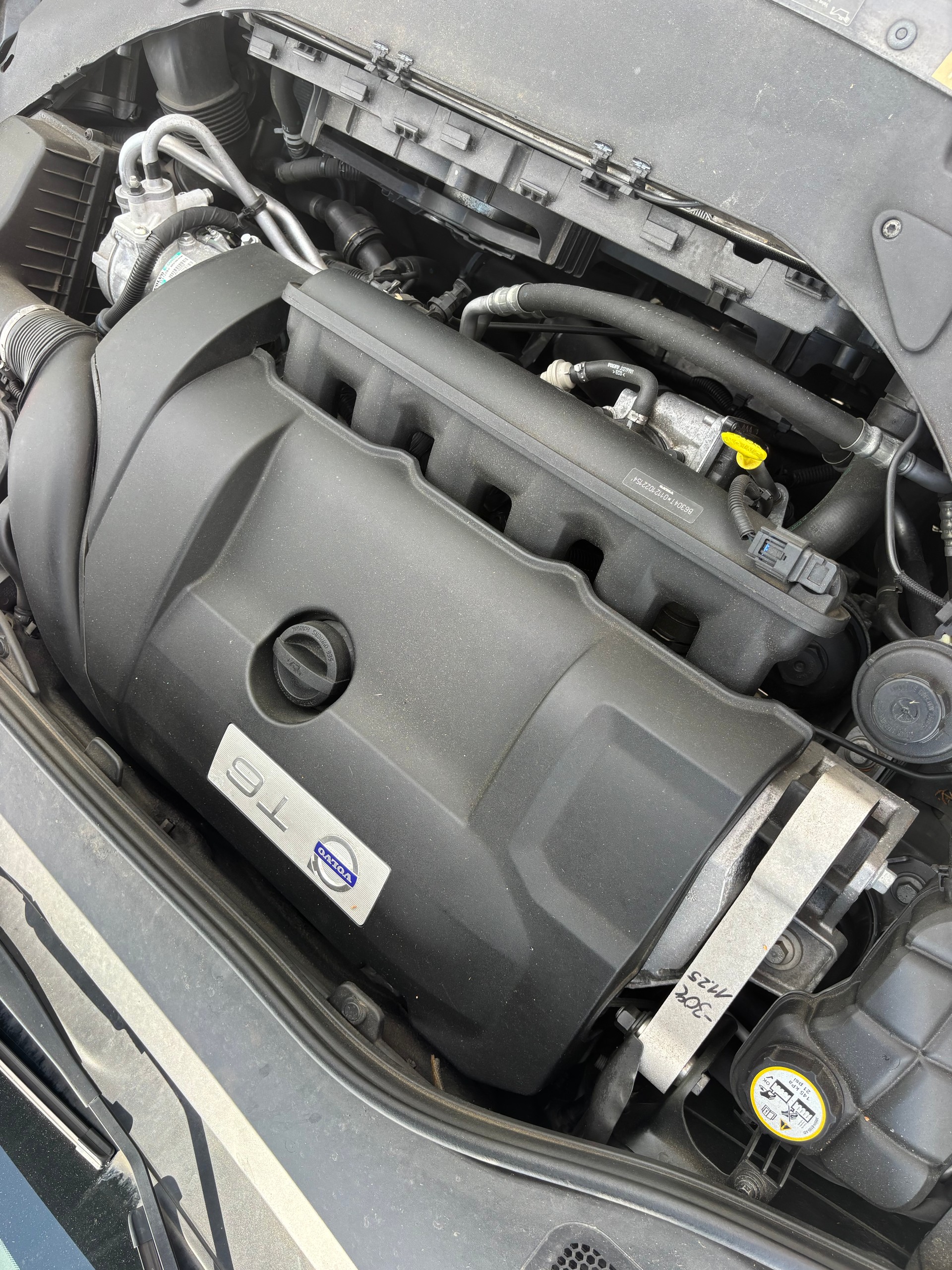 VOLVO S60 T6 AWD Summum Geartronic-image-15