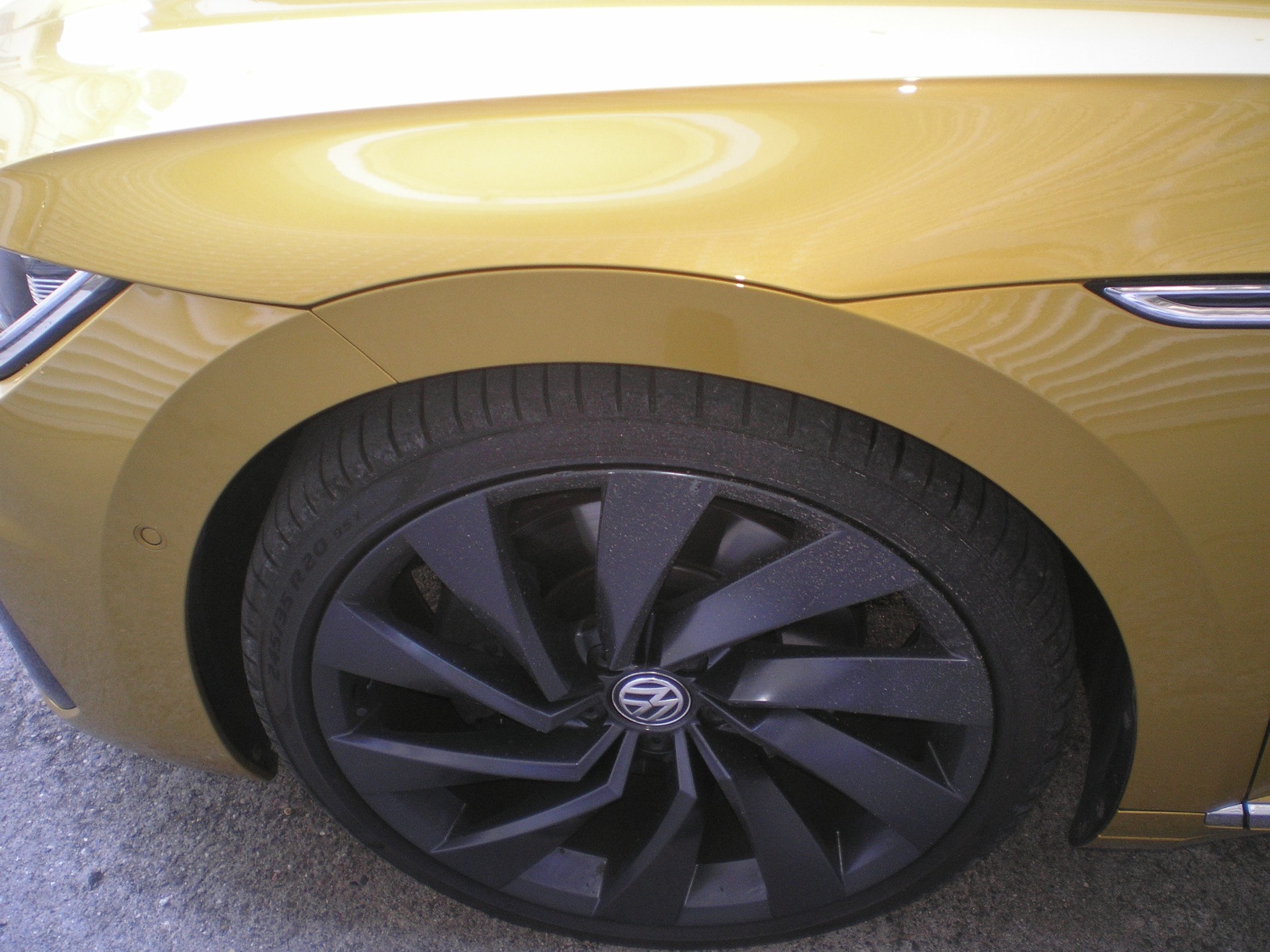 VW Arteon 2.0 TSI BMT R-Line 4Motion DSG-image-2