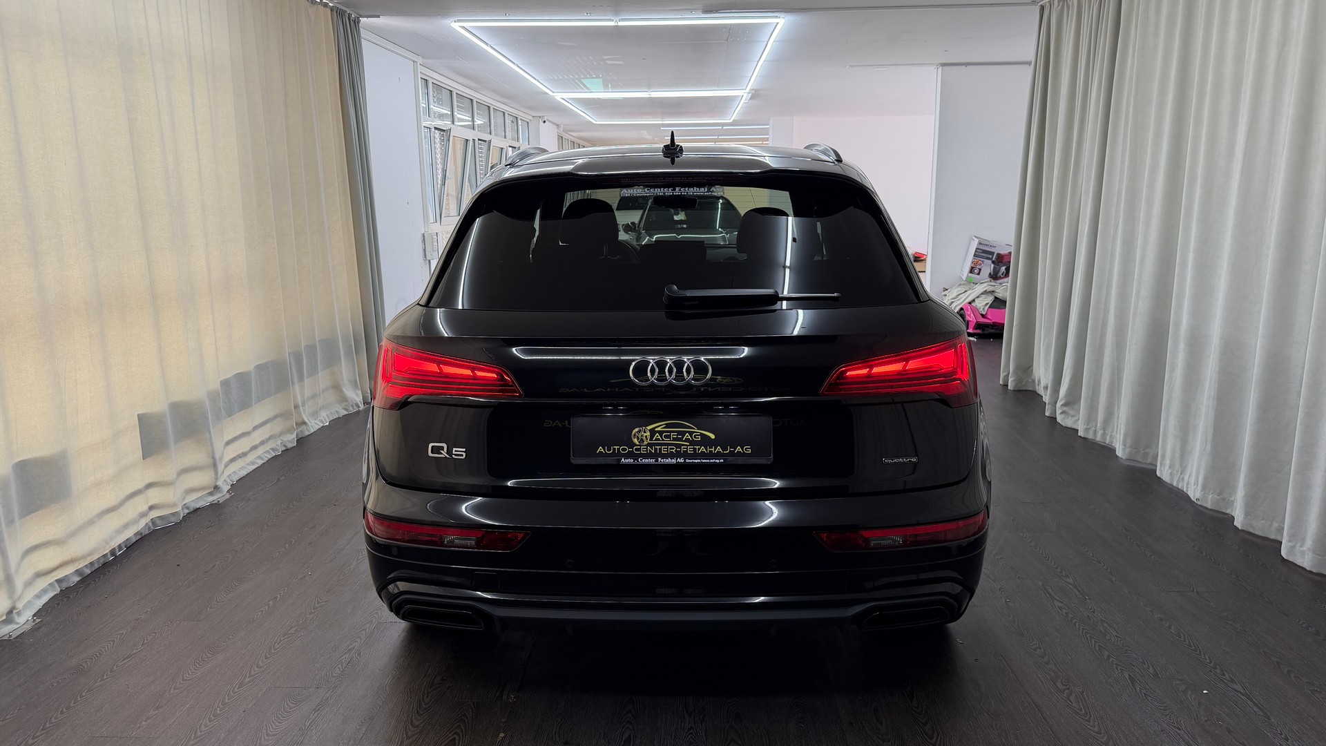 AUDI Q5 45 TFSI S-line quattro S-tronic-image-4