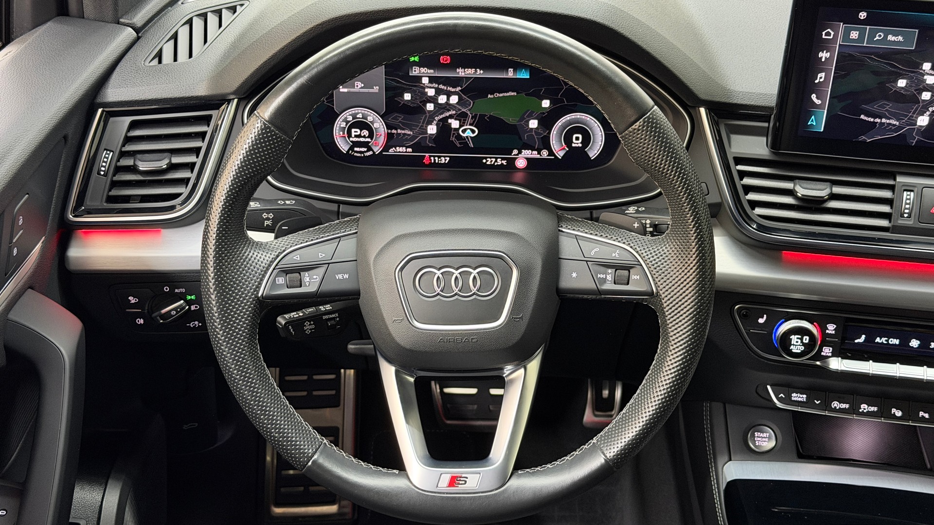 AUDI Q5 45 TFSI S-line quattro S-tronic-image-8