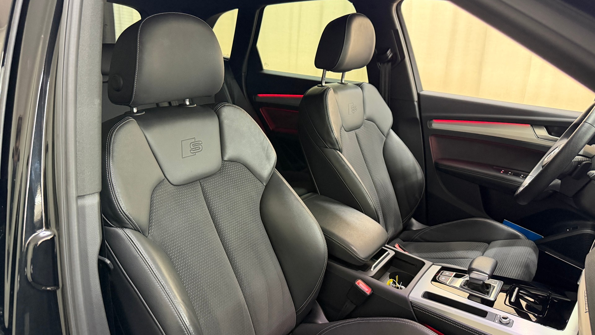 AUDI Q5 45 TFSI S-line quattro S-tronic-image-11