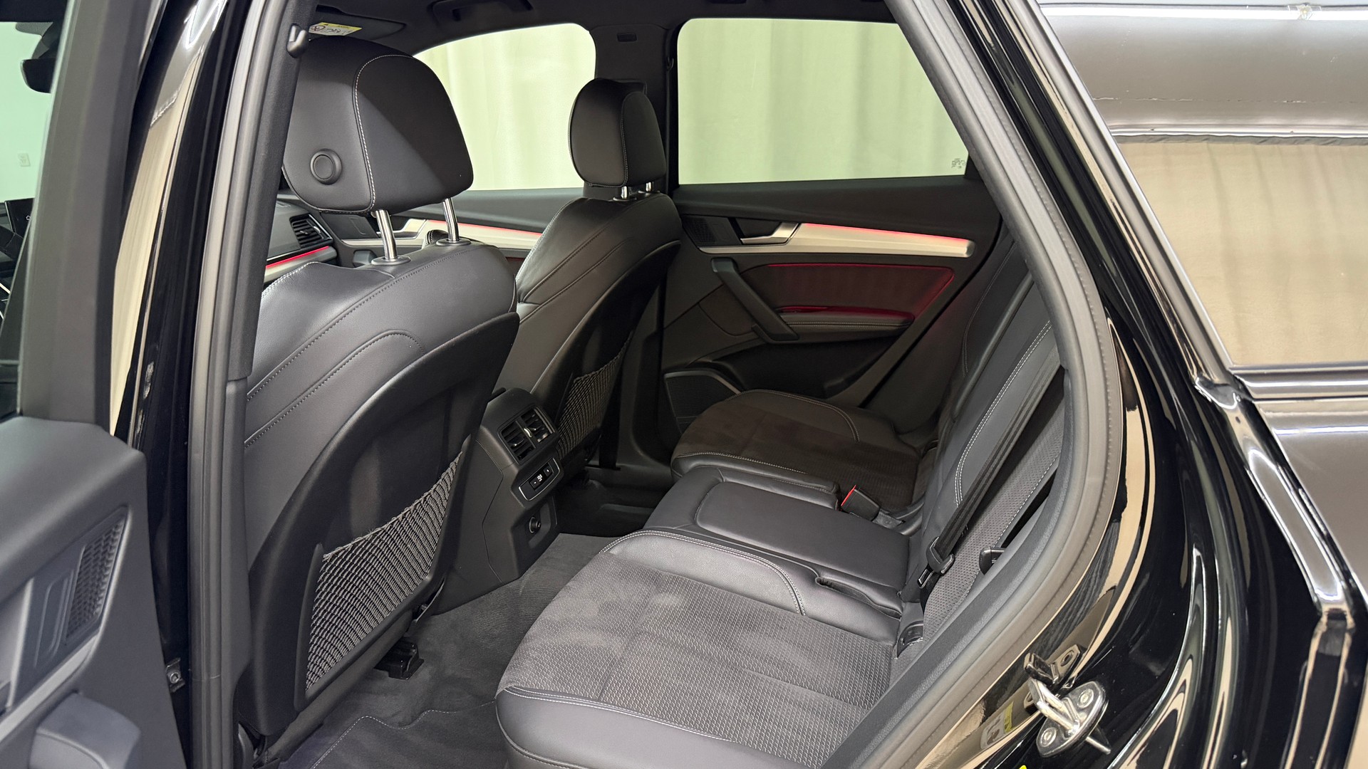 AUDI Q5 45 TFSI S-line quattro S-tronic-image-10