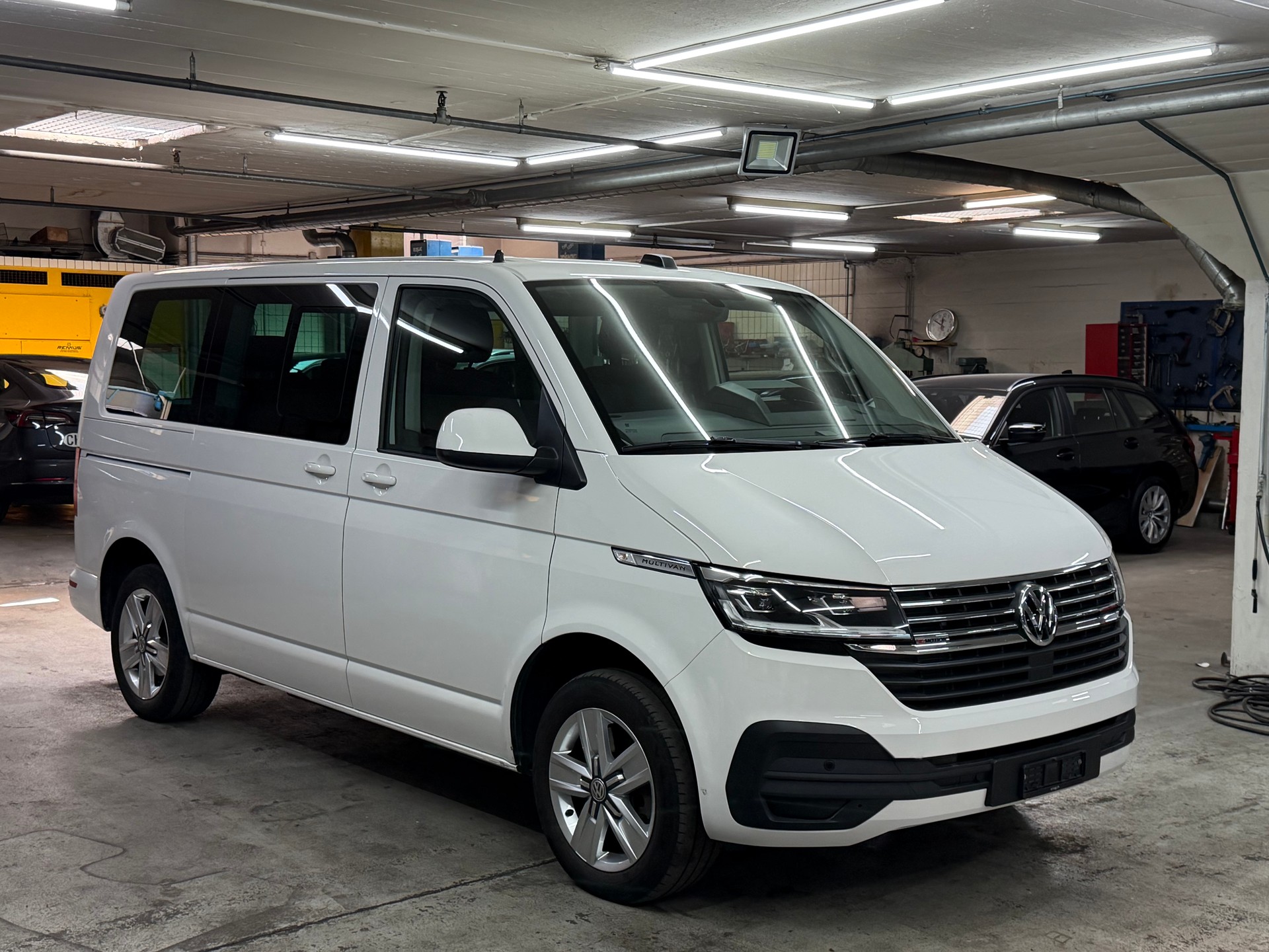 VW T6.1 Multivan 2.0 Bi-TDI Comfortline 4Motion DSG-image-0