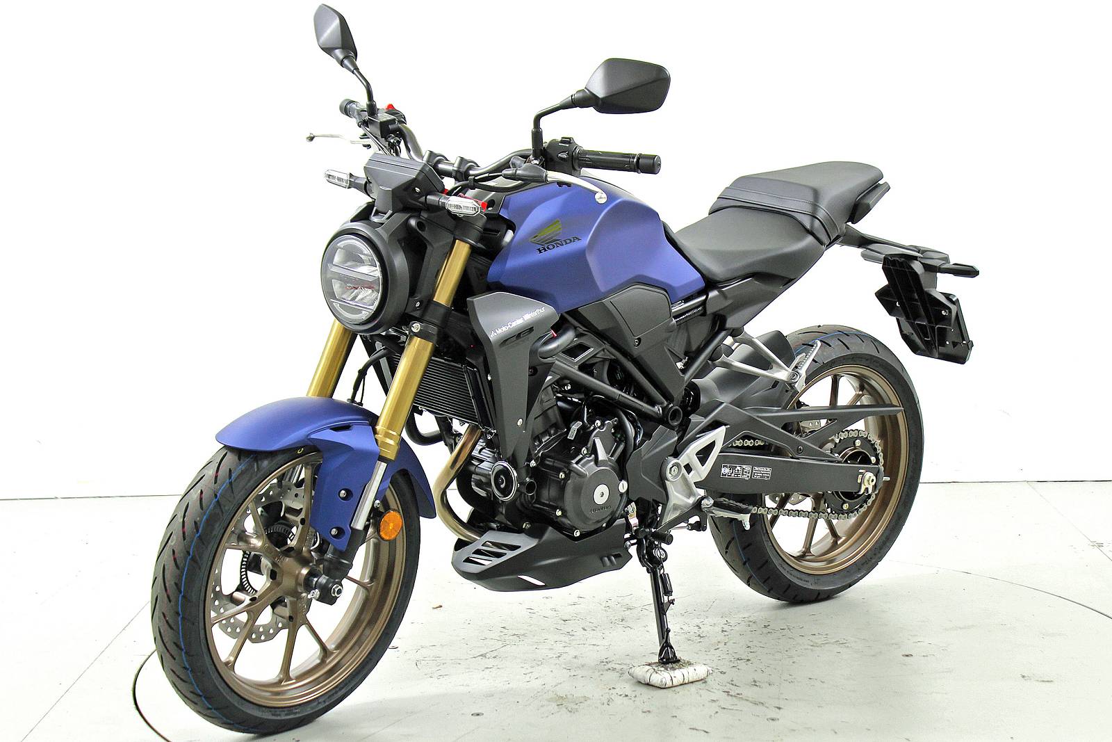 HONDA CB 300-showroom-element-2