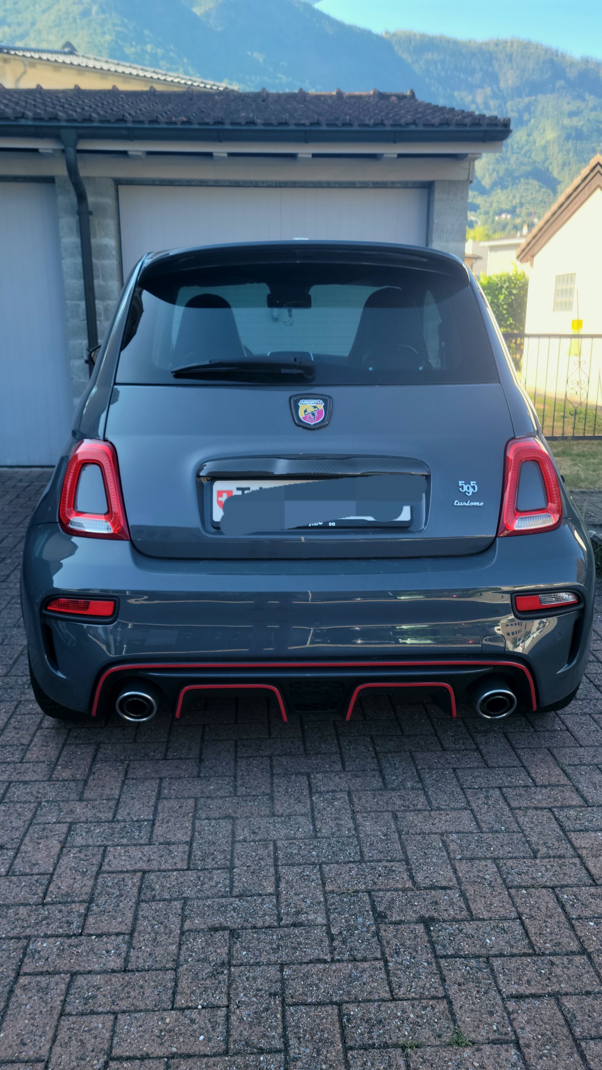 FIAT 500 Abarth-image-2