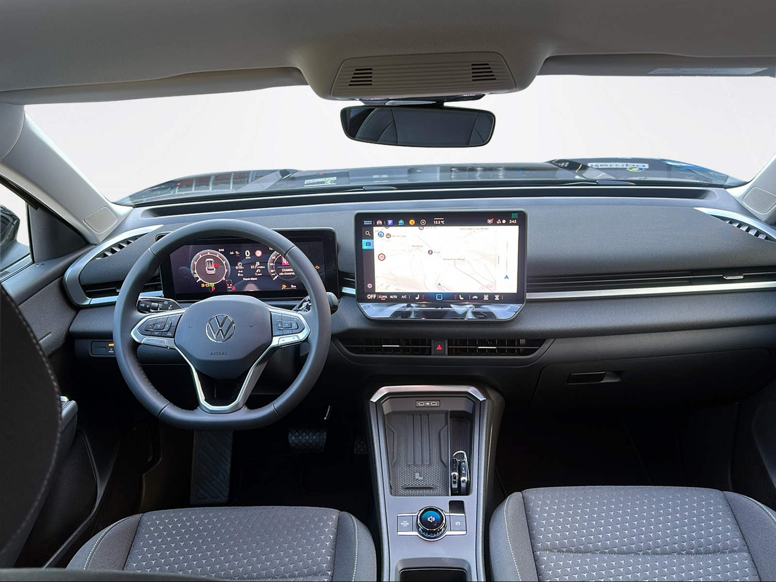 VW T-Roc 1.5 eTSI mHEV Life DSG-image-7