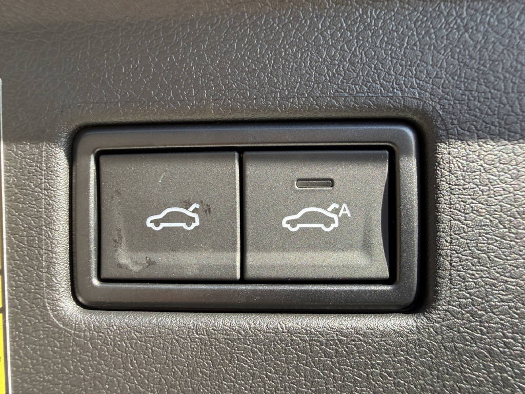 JAC JS6 PHEV-image-17