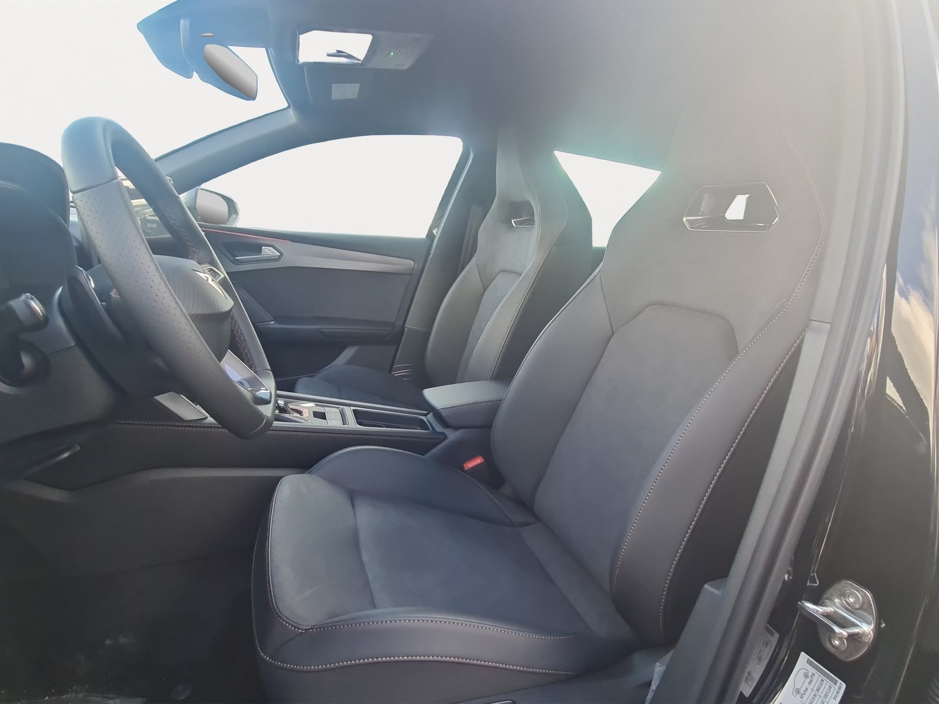 CUPRA LEON ST 2.0 TSI VZ DSG 4Drive-image-11