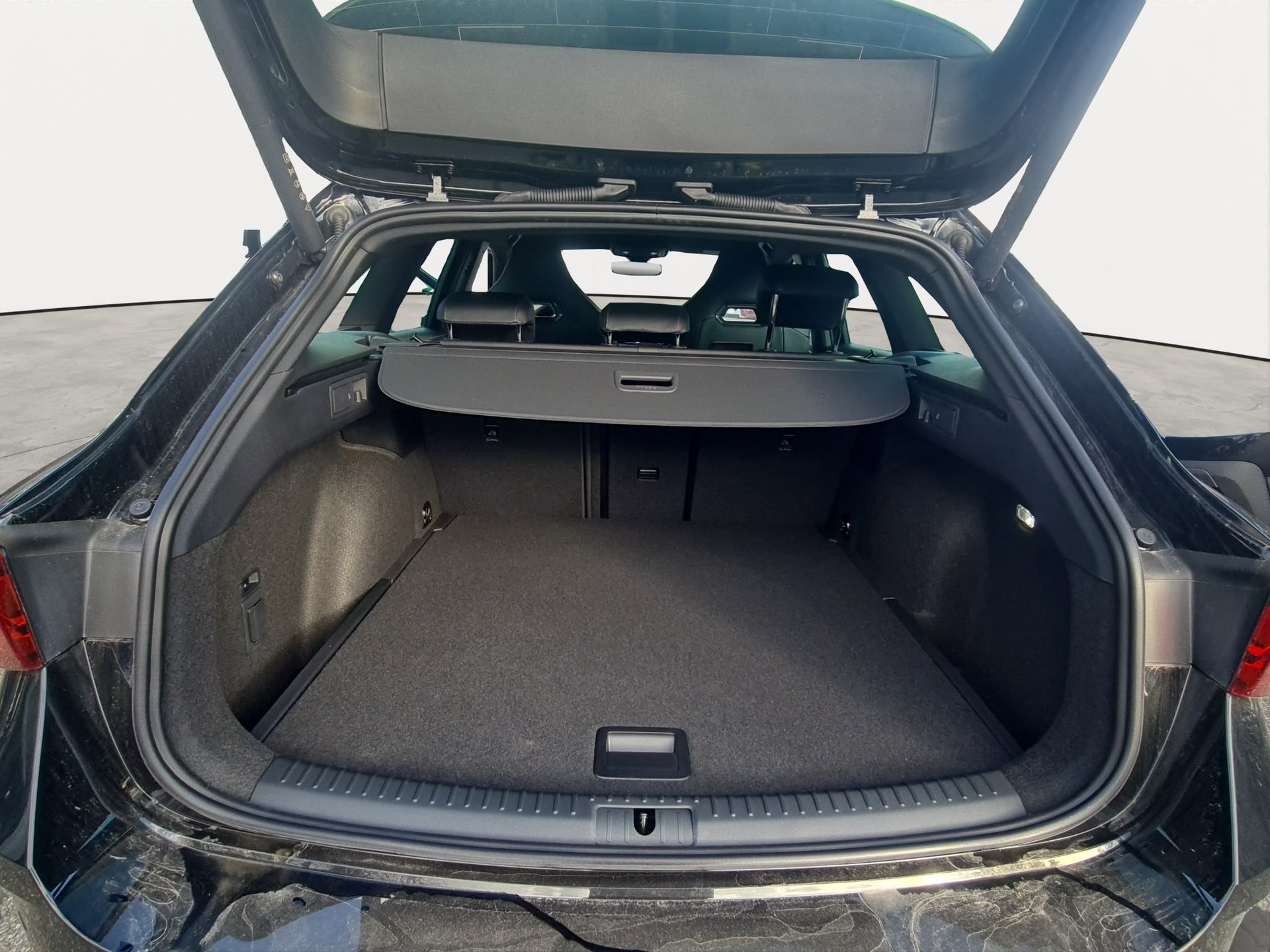 CUPRA LEON ST 2.0 TSI VZ DSG 4Drive-image-14