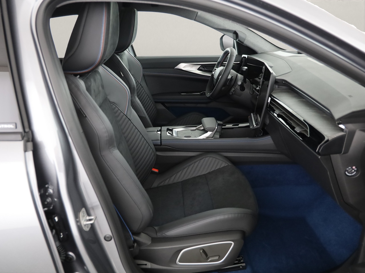 RENAULT Rafale 1.2 E-Tech Plug-in Atelier Alpine-image-6