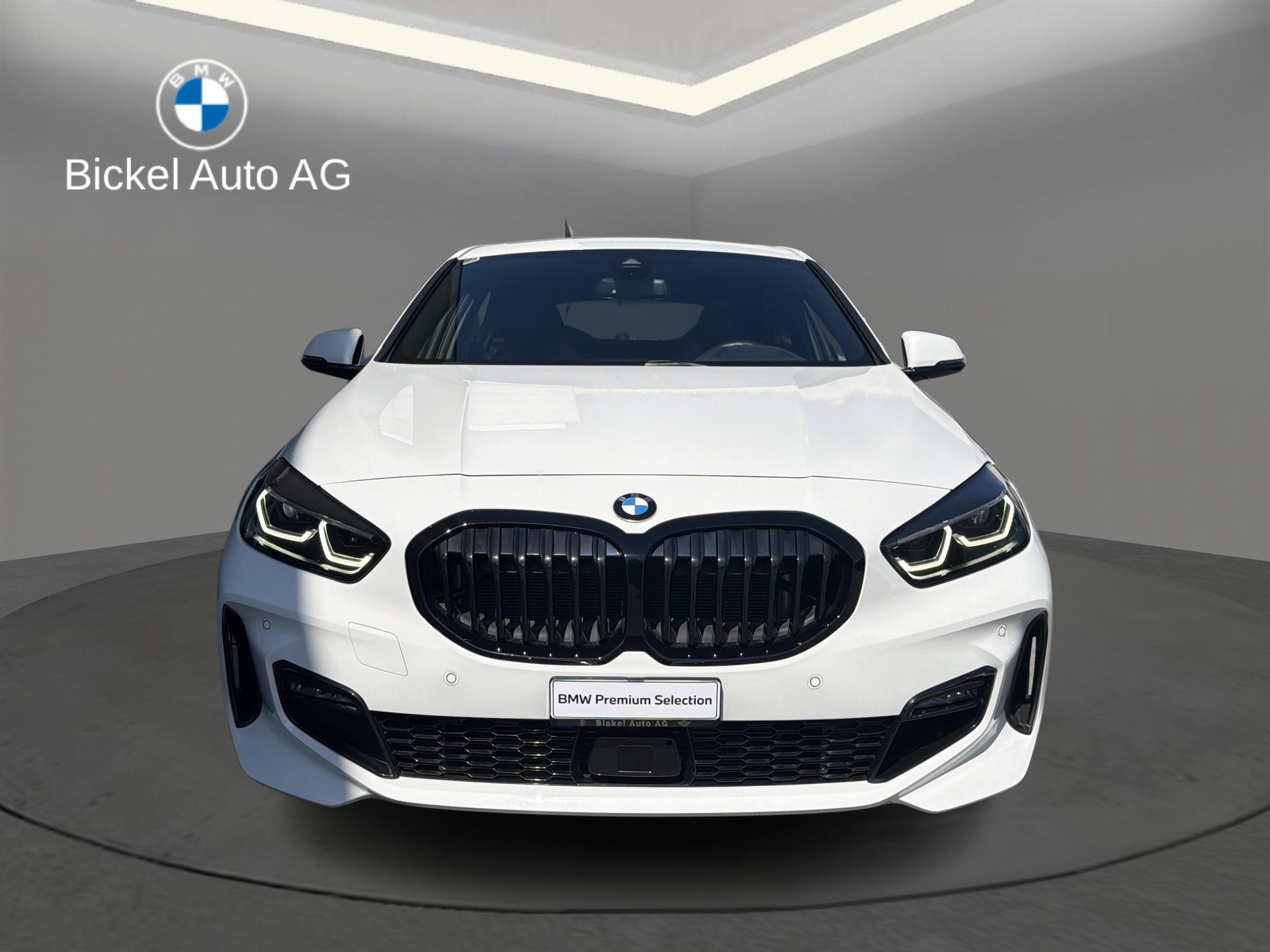 BMW 120d xDrive M Sport Pro-image-4