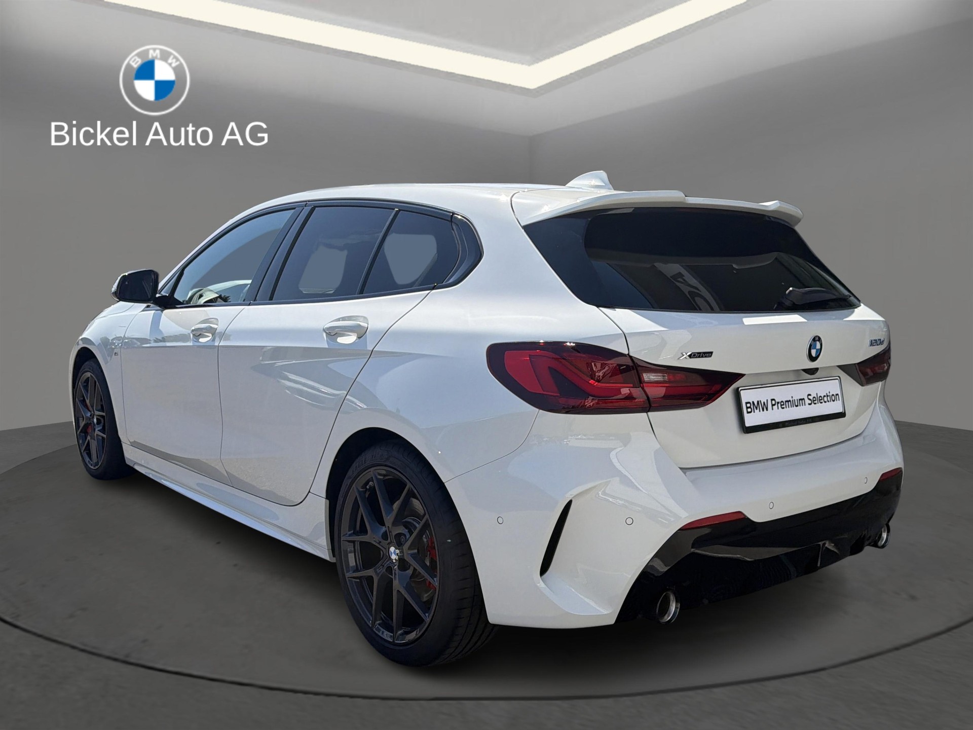 BMW 120d xDrive M Sport Pro-showroom-element-2