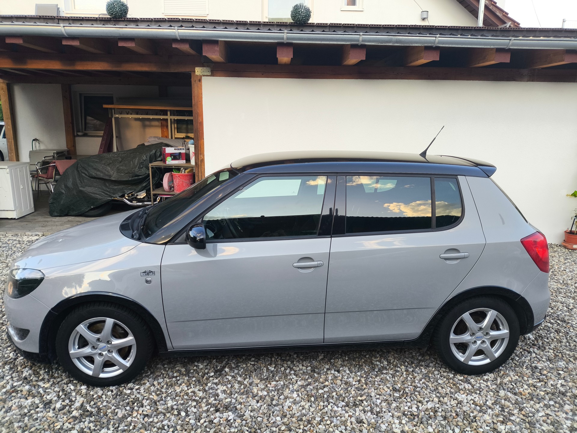 SKODA Fabia 1.2 TSI Monte Carlo-image-3