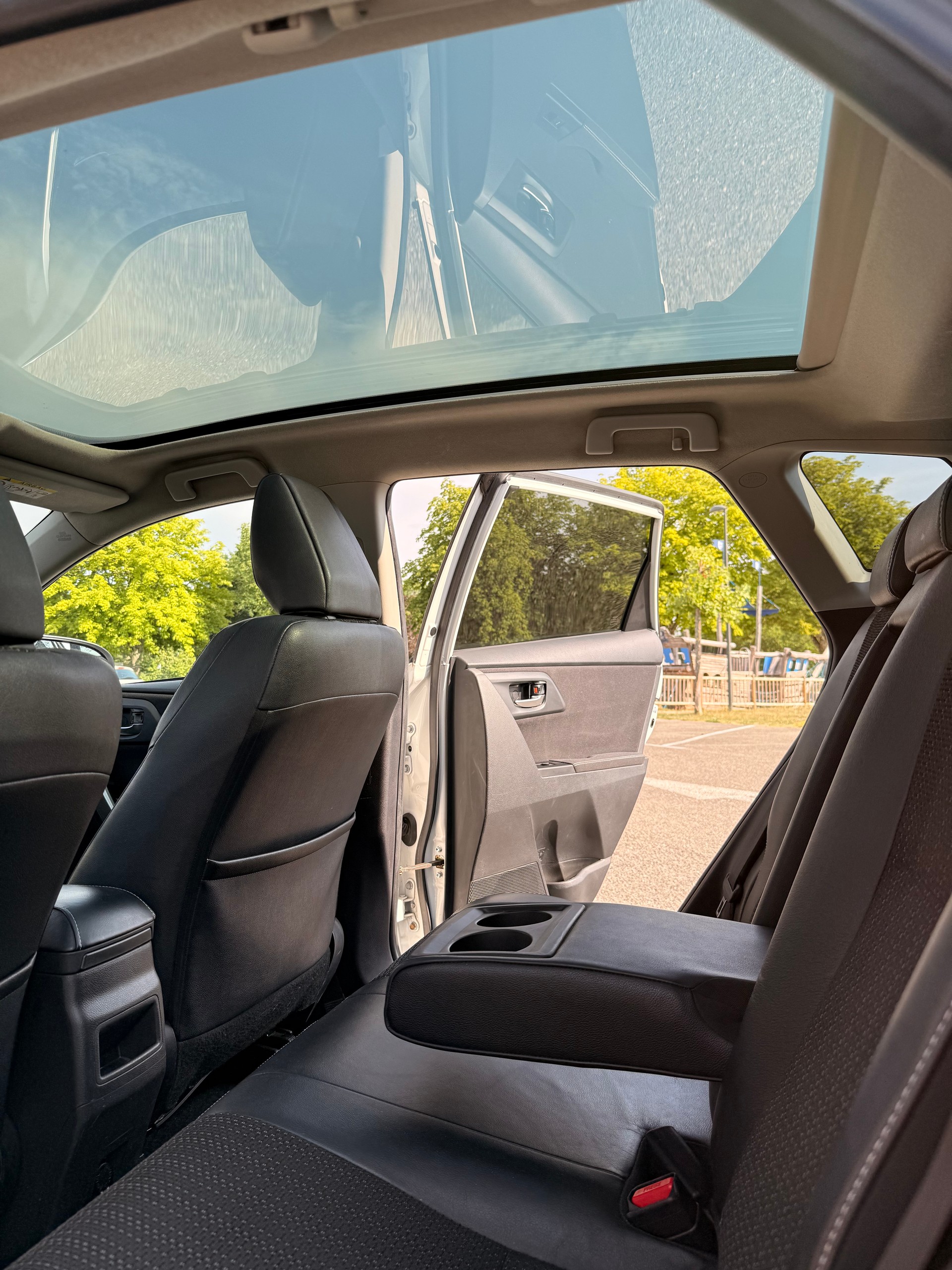 TOYOTA 1.8 HSD Sol-image-4
