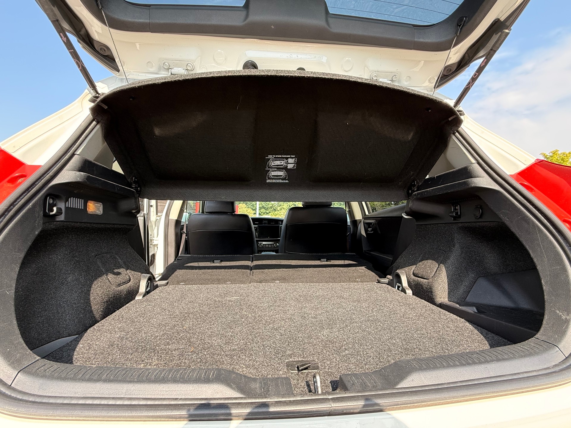 TOYOTA 1.8 HSD Sol-image-3