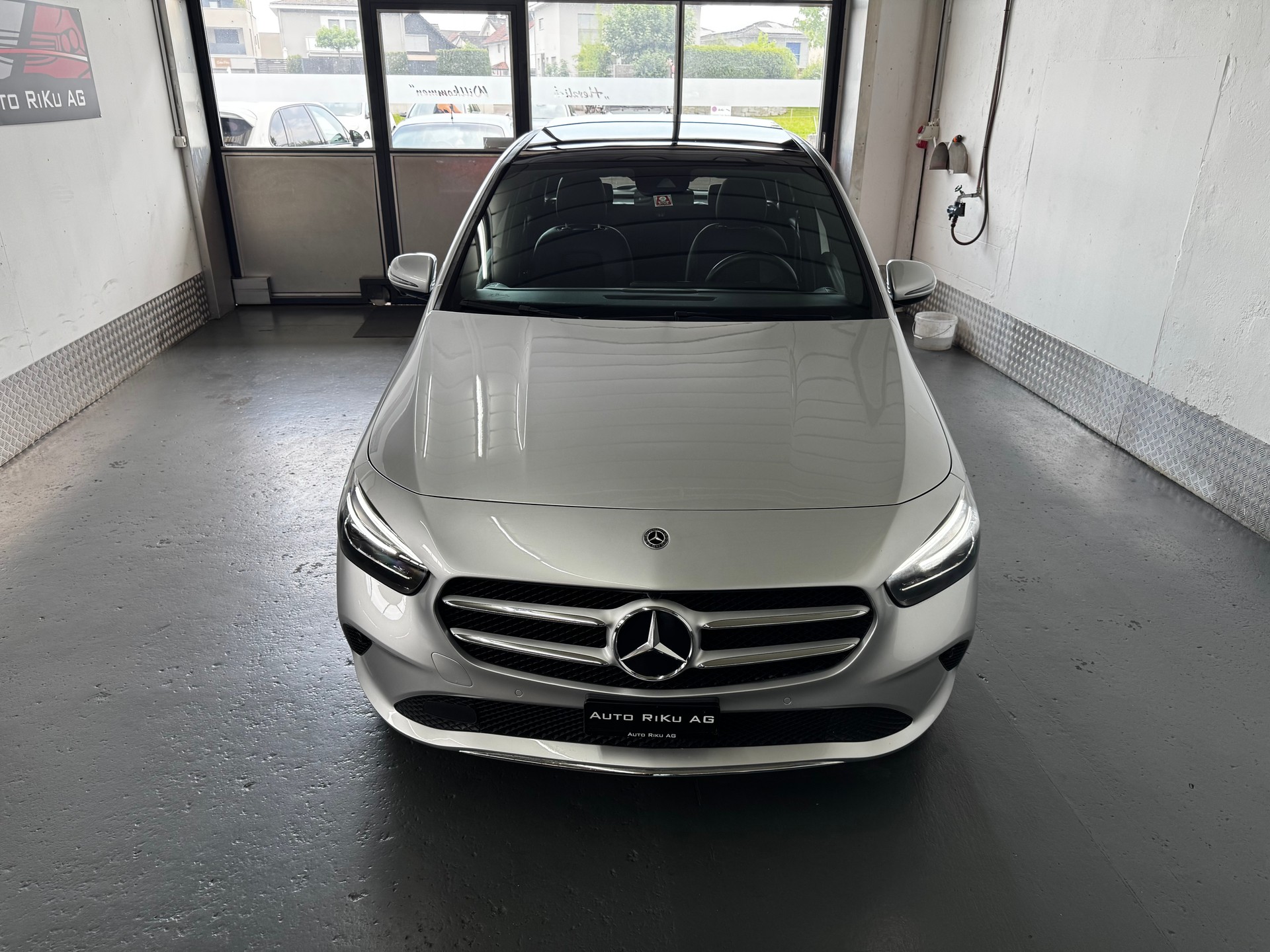 MERCEDES-BENZ B 220 4Matic Progressive 7G-DCT-image-3