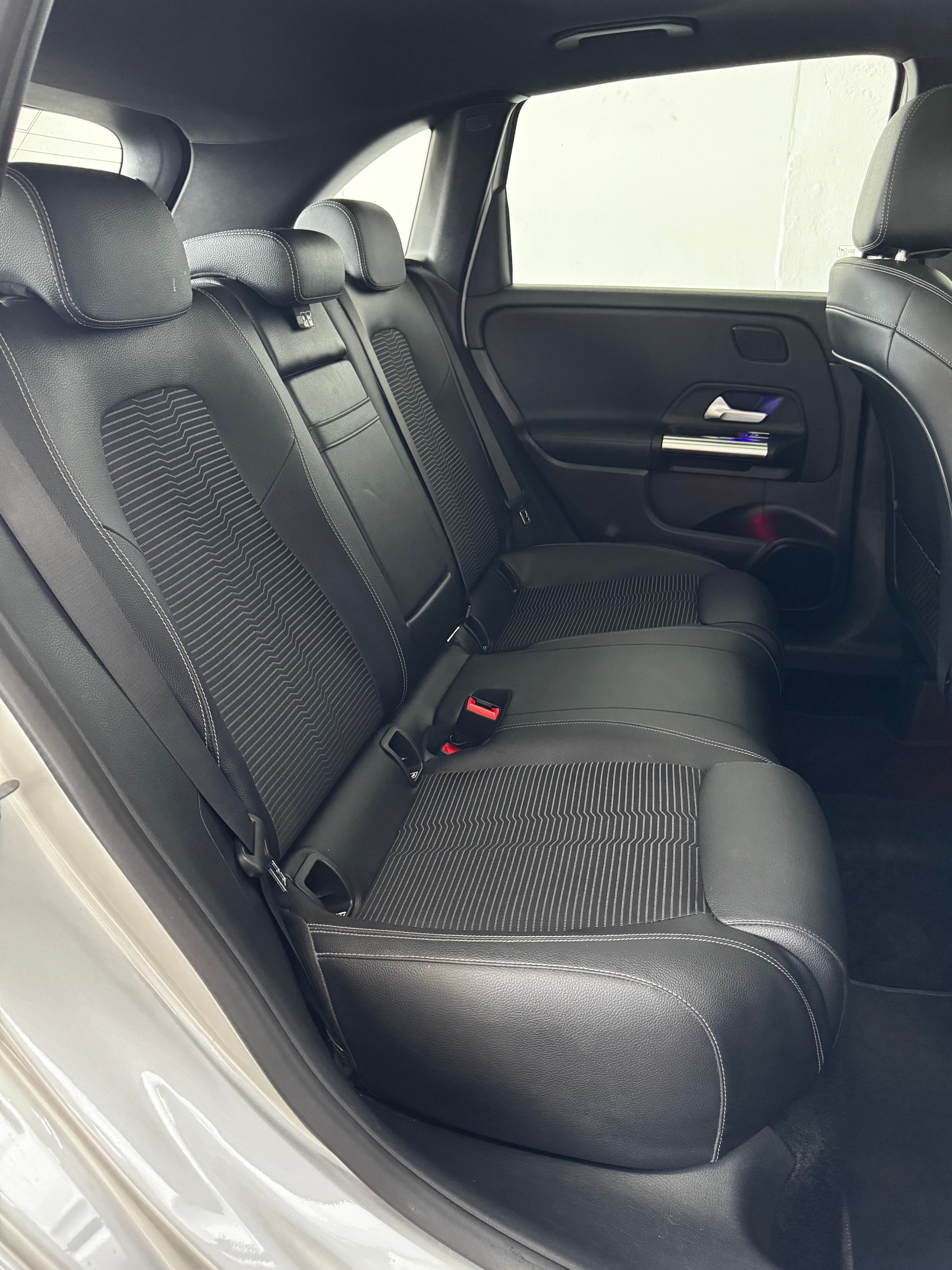 MERCEDES-BENZ B 220 4Matic Progressive 7G-DCT-image-27