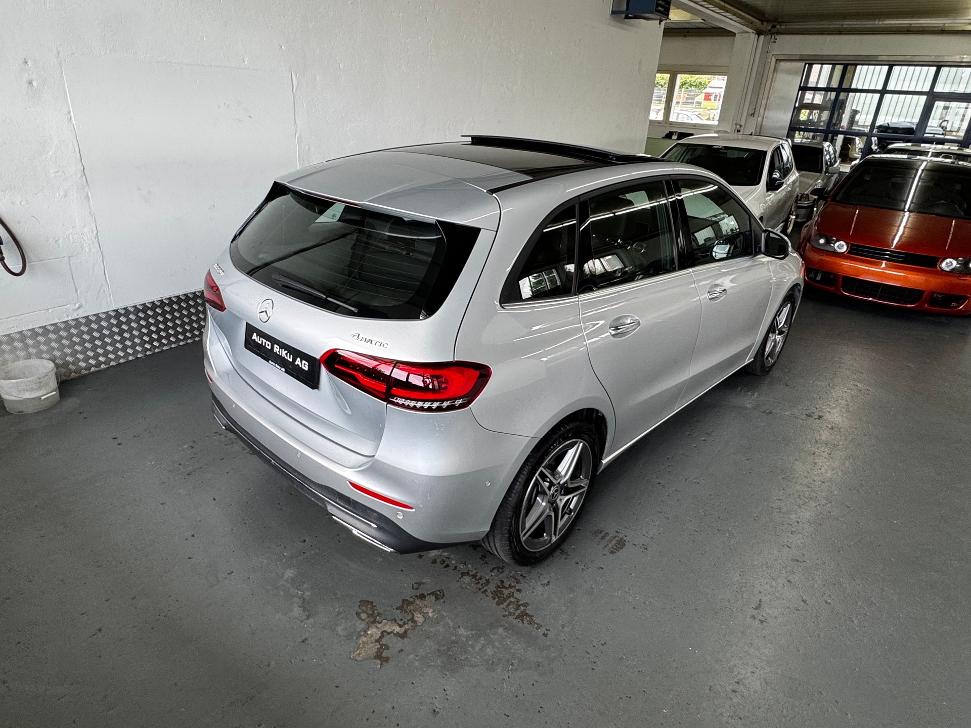 MERCEDES-BENZ B 220 4Matic Progressive 7G-DCT-image-9